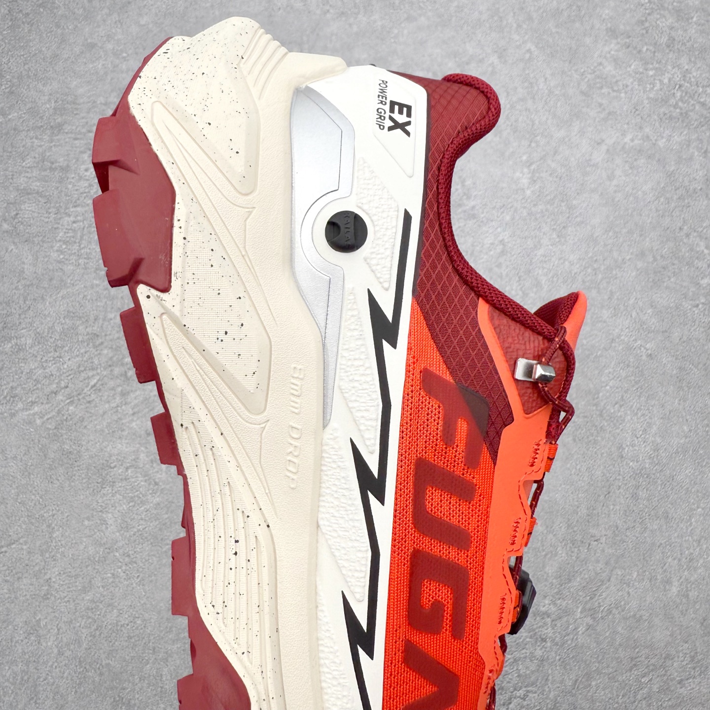 图片[6]-＃K版 KAILAS FUGA EX3 BOA 凯乐石25款舒适缓冲徒步 织物TPU减震防滑透气包裹性轻便低帮 超强抓地力越野跑步鞋 KAILAS凯乐石品牌是全球三大全系攀登品牌之一，于2003年创立于中国广州，致力于为有攀登梦想的户外运动员及爱好者，研发制造功能性专业装备，满足他们在极限环境下安全舒适的需求，凯乐石专注于科技面料的开发及专业功能设计，产品线覆盖登山、攀岩、徒步、越野跑山、露营、旅行等多项户外运动，通过运动员的测试反馈，不断进化迭代，产品荣获国内外大奖71座，发明专利21个，更突破性的自主研发攀登器械，打造出中国的攀登硬实力。实拍调校N版已经零色差零失真 百分百还原实物色彩所见即所得 不存在货不对板色差等低级问题 选购参考实物拍摄 不混卖不参货 只用心做好货严格选品 承诺混一赔十 尺码：36 36.5 37.5 38 38.5 39 39.5 40 40.5 41 41.5 42 42.5 43 44 44.5 45-选品中心