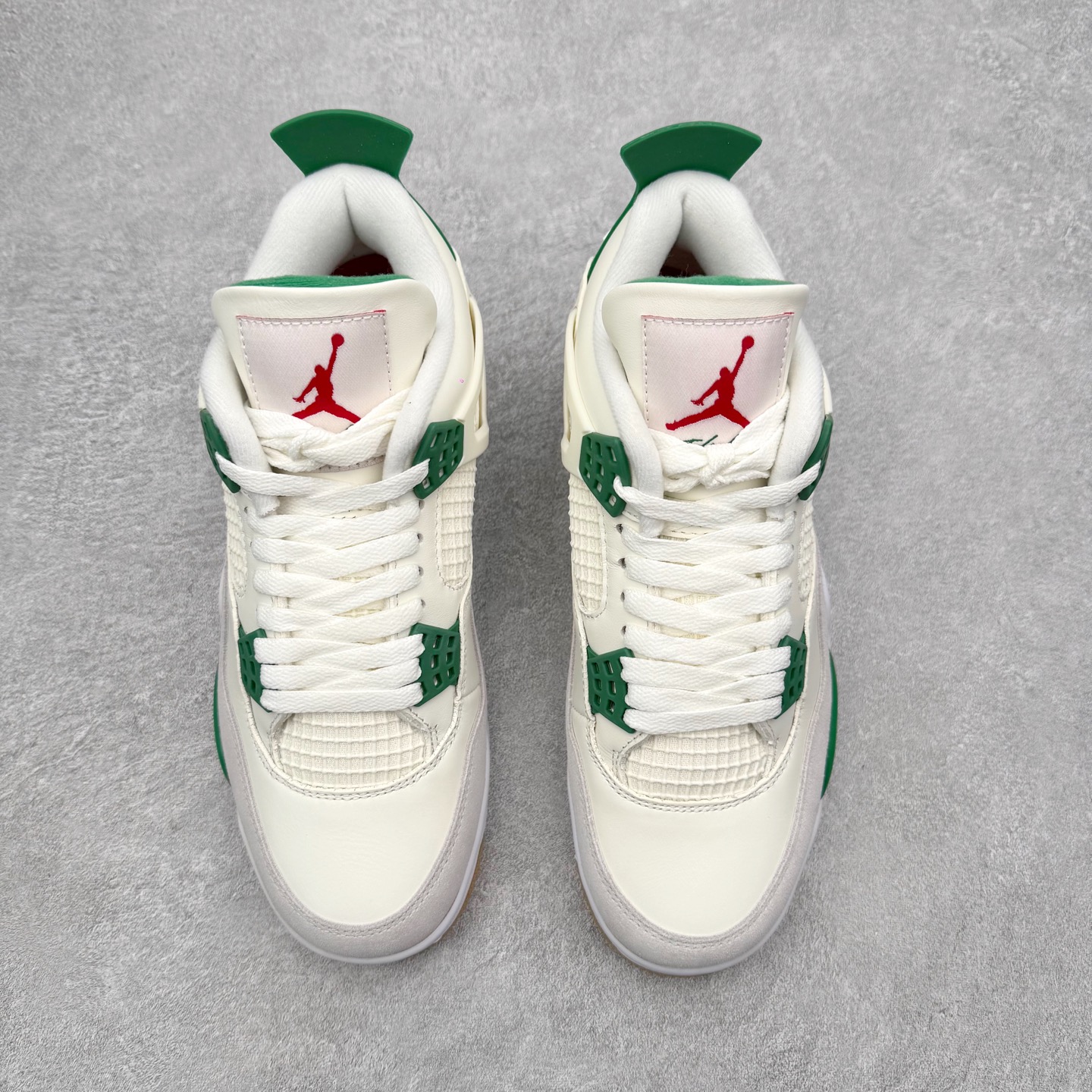 图片[2]-＃莞产纯原福利 Air Jordan AJ4 Retro 系列 大厂出品 全头层加持 原鞋原楦原纸板同源开发 完美呈现乔4的版型 内侧正确双色网格 还原细节 原厂皮料 正确气垫颜色 正确网格工艺 正确拉帮工艺 全鞋原装材料制作 原档案原模具打造 支持全方位与正品对比 尺码：40 40.5 41 42 42.5 43 44 44.5 45 46 47.5-选品中心