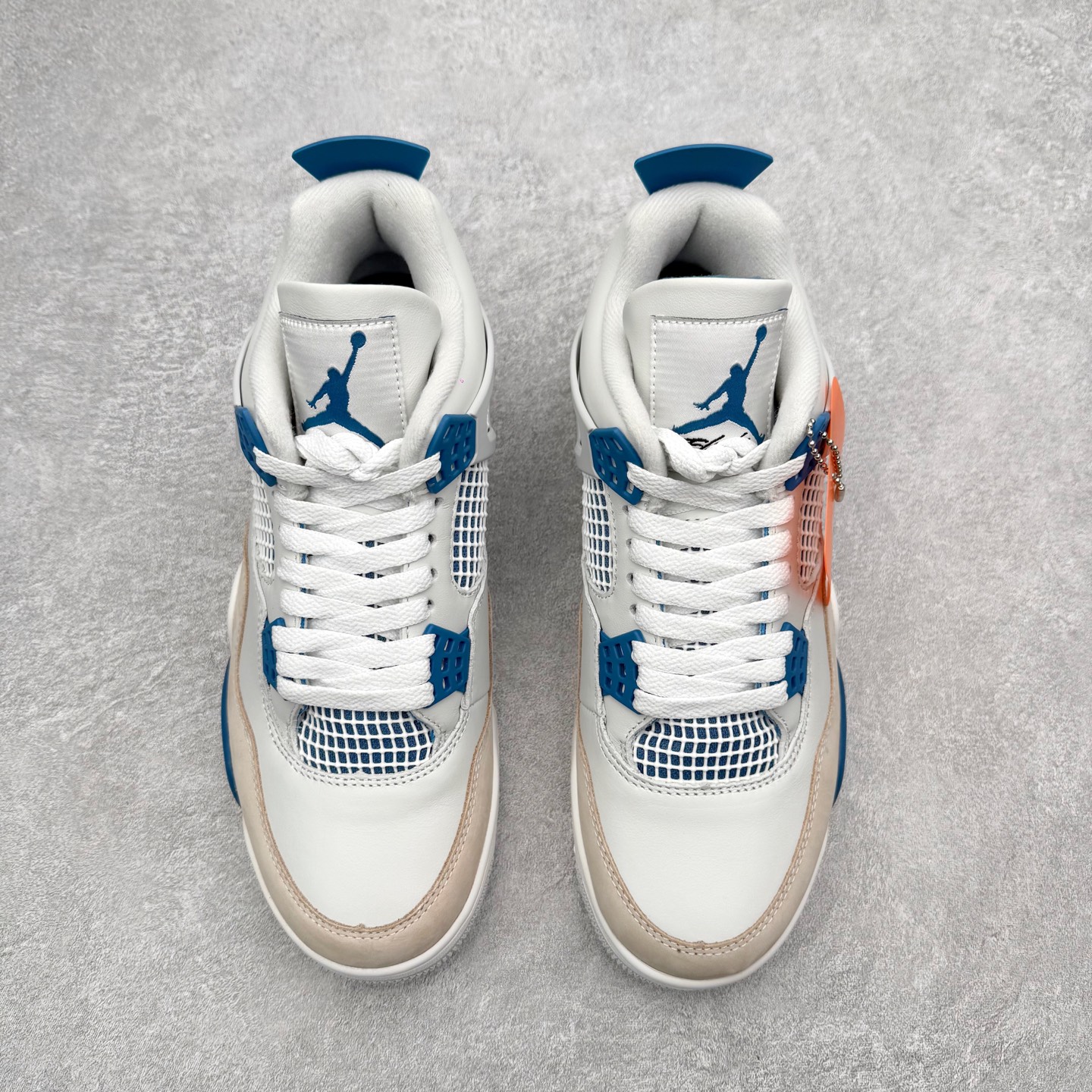 图片[2]-＃莞产纯原福利 Air Jordan AJ4 Retro 系列 大厂出品 全头层加持 原鞋原楦原纸板同源开发 完美呈现乔4的版型 内侧正确双色网格 还原细节 原厂皮料 正确气垫颜色 正确网格工艺 正确拉帮工艺 全鞋原装材料制作 原档案原模具打造 支持全方位与正品对比 尺码：40 40.5 41 42 42.5 43 44 44.5 45 46 47.5-选品中心