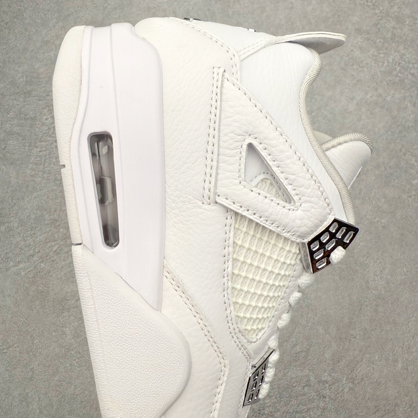 图片[6]-＃莞产纯原福利 Air Jordan AJ4 Retro 系列 大厂出品 全头层加持 原鞋原楦原纸板同源开发 完美呈现乔4的版型 内侧正确双色网格 还原细节 原厂皮料 正确气垫颜色 正确网格工艺 正确拉帮工艺 全鞋原装材料制作 原档案原模具打造 支持全方位与正品对比 尺码：40 40.5 41 42 42.5 43 44 44.5 45 46 47.5-选品中心