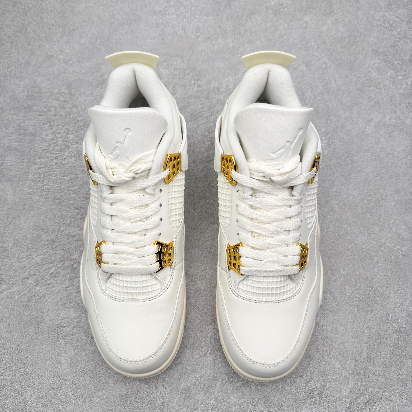 图片[2]-＃莞产纯原福利 Air Jordan AJ4 Retro 系列 大厂出品 全头层加持 原鞋原楦原纸板同源开发 完美呈现乔4的版型 内侧正确双色网格 还原细节 原厂皮料 正确气垫颜色 正确网格工艺 正确拉帮工艺 全鞋原装材料制作 原档案原模具打造 支持全方位与正品对比 尺码：40 40.5 41 42 42.5 43 44 44.5 45 46 47.5-选品中心