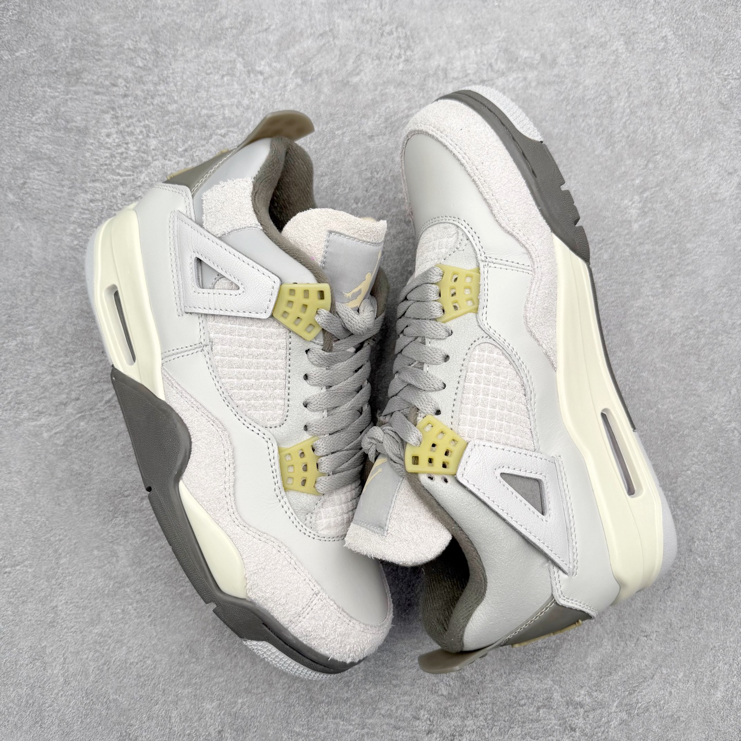 图片[3]-＃莞产纯原福利 Air Jordan AJ4 Retro 系列 大厂出品 全头层加持 原鞋原楦原纸板同源开发 完美呈现乔4的版型 内侧正确双色网格 还原细节 原厂皮料 正确气垫颜色 正确网格工艺 正确拉帮工艺 全鞋原装材料制作 原档案原模具打造 支持全方位与正品对比 尺码：40 40.5 41 42 42.5 43 44 44.5 45 46 47.5-选品中心