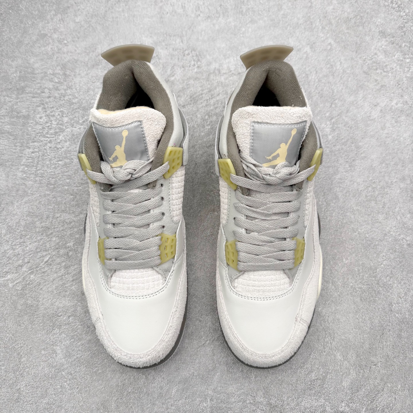 图片[2]-＃莞产纯原福利 Air Jordan AJ4 Retro 系列 大厂出品 全头层加持 原鞋原楦原纸板同源开发 完美呈现乔4的版型 内侧正确双色网格 还原细节 原厂皮料 正确气垫颜色 正确网格工艺 正确拉帮工艺 全鞋原装材料制作 原档案原模具打造 支持全方位与正品对比 尺码：40 40.5 41 42 42.5 43 44 44.5 45 46 47.5-选品中心