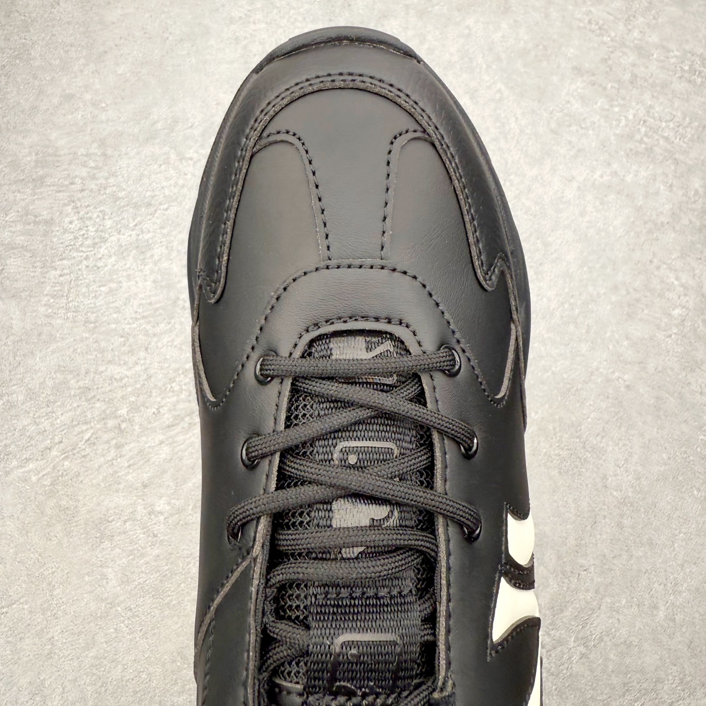 图片[4]-＃纯原福利 MLB BigBall Chunky纽约洋基队增高复古风印花老爹鞋 MLB是韩国F&F旗下潮流服装品牌 拥有150年历史的经典传统 是街头文化和国际生活方式的领导者 MLB拥有包括男装、女装、童装、配饰在内的全品类服饰 提供覆盖各性别、各年龄层、From Head to Toe的穿搭装备 其产品结合了韩国的时尚造型与质感 展现了运动服饰也可以兼具时尚潮流的风格 在产品设计上 MLB不仅融合了美国职业棒球大联盟的各当家球队 更结合了棒球运动中的各个元素 复古风范自信控场 复古鞋型率先勾描独特的自我态度 在经典线条与时尚元素的精彩交织下刷新街头复古运动风潮 质感十足兼备卓越的舒适透气性能迎合夏日追求的自在脚感。尺码：36 36.5 37.5 38 38.5 39 40 40.5 41 42 42.5 43 44 44.5 45-选品中心