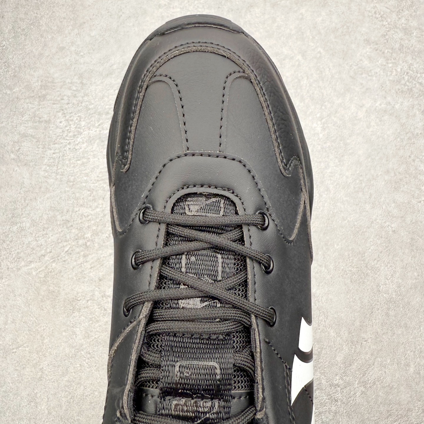 图片[4]-＃纯原福利 MLB BigBall Chunky纽约洋基队增高复古风印花老爹鞋 MLB是韩国F&F旗下潮流服装品牌 拥有150年历史的经典传统 是街头文化和国际生活方式的领导者 MLB拥有包括男装、女装、童装、配饰在内的全品类服饰 提供覆盖各性别、各年龄层、From Head to Toe的穿搭装备 其产品结合了韩国的时尚造型与质感 展现了运动服饰也可以兼具时尚潮流的风格 在产品设计上 MLB不仅融合了美国职业棒球大联盟的各当家球队 更结合了棒球运动中的各个元素 复古风范自信控场 复古鞋型率先勾描独特的自我态度 在经典线条与时尚元素的精彩交织下刷新街头复古运动风潮 质感十足兼备卓越的舒适透气性能迎合夏日追求的自在脚感。尺码：36 36.5 37.5 38 38.5 39 40 40.5 41 42 42.5 43 44 44.5 45-选品中心