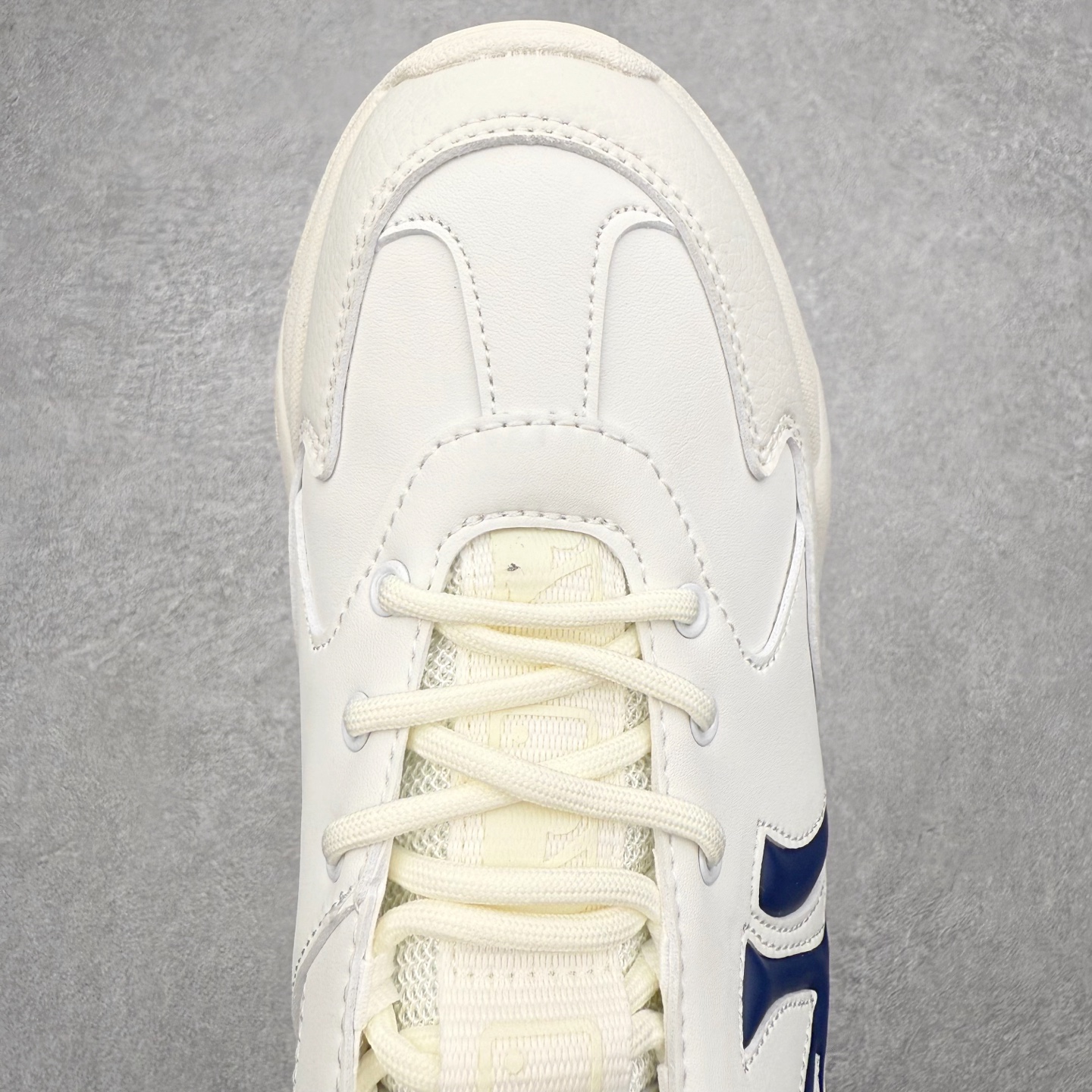 图片[4]-＃纯原福利 MLB BigBall Chunky纽约洋基队增高复古风印花老爹鞋 MLB是韩国F&F旗下潮流服装品牌 拥有150年历史的经典传统 是街头文化和国际生活方式的领导者 MLB拥有包括男装、女装、童装、配饰在内的全品类服饰 提供覆盖各性别、各年龄层、From Head to Toe的穿搭装备 其产品结合了韩国的时尚造型与质感 展现了运动服饰也可以兼具时尚潮流的风格 在产品设计上 MLB不仅融合了美国职业棒球大联盟的各当家球队 更结合了棒球运动中的各个元素 复古风范自信控场 复古鞋型率先勾描独特的自我态度 在经典线条与时尚元素的精彩交织下刷新街头复古运动风潮 质感十足兼备卓越的舒适透气性能迎合夏日追求的自在脚感。尺码：36 36.5 37.5 38 38.5 39 40 40.5 41 42 42.5 43 44 44.5 45-选品中心