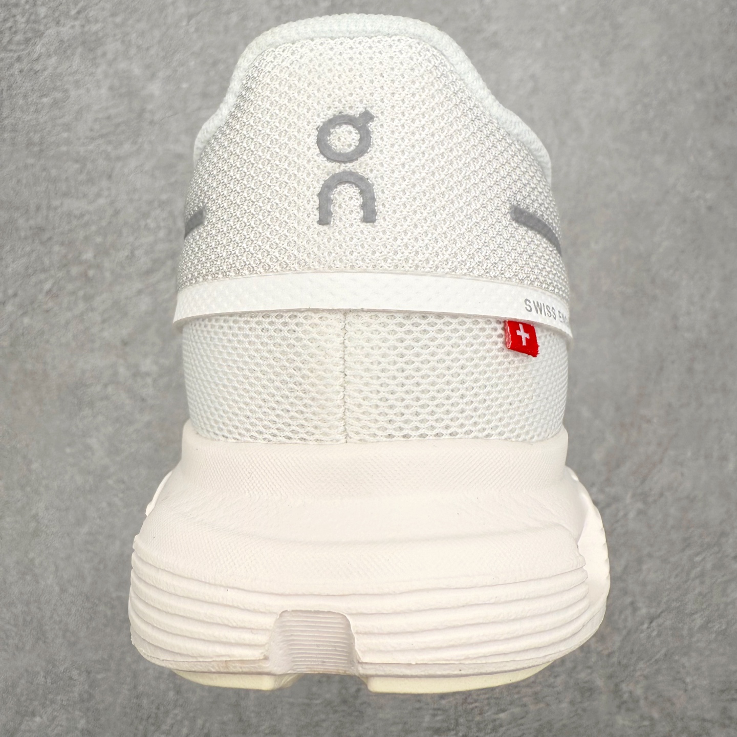 图片[8]-On昂跑 Cloudmonster 舒适 织物防滑透气回弹 低帮 休闲长跑城市通勤跑步鞋 此运动品牌 开创于2010年 缓震着陆、强效回弹、轻柔质感的设计构思始终是ON研制关键 与此同时基于“为全球提供革新性的跑步感受”信念 陆续推出了多款跑鞋及其以专业运动人体跑步工程学为设计关键的功能性跑步服饰设备 让跑者不费力气地畅快畅跑 尺码：36 36.5 37.5 38 38.5 39 40 40.5 41 42 42.5 43 44 44.5 45-选品中心