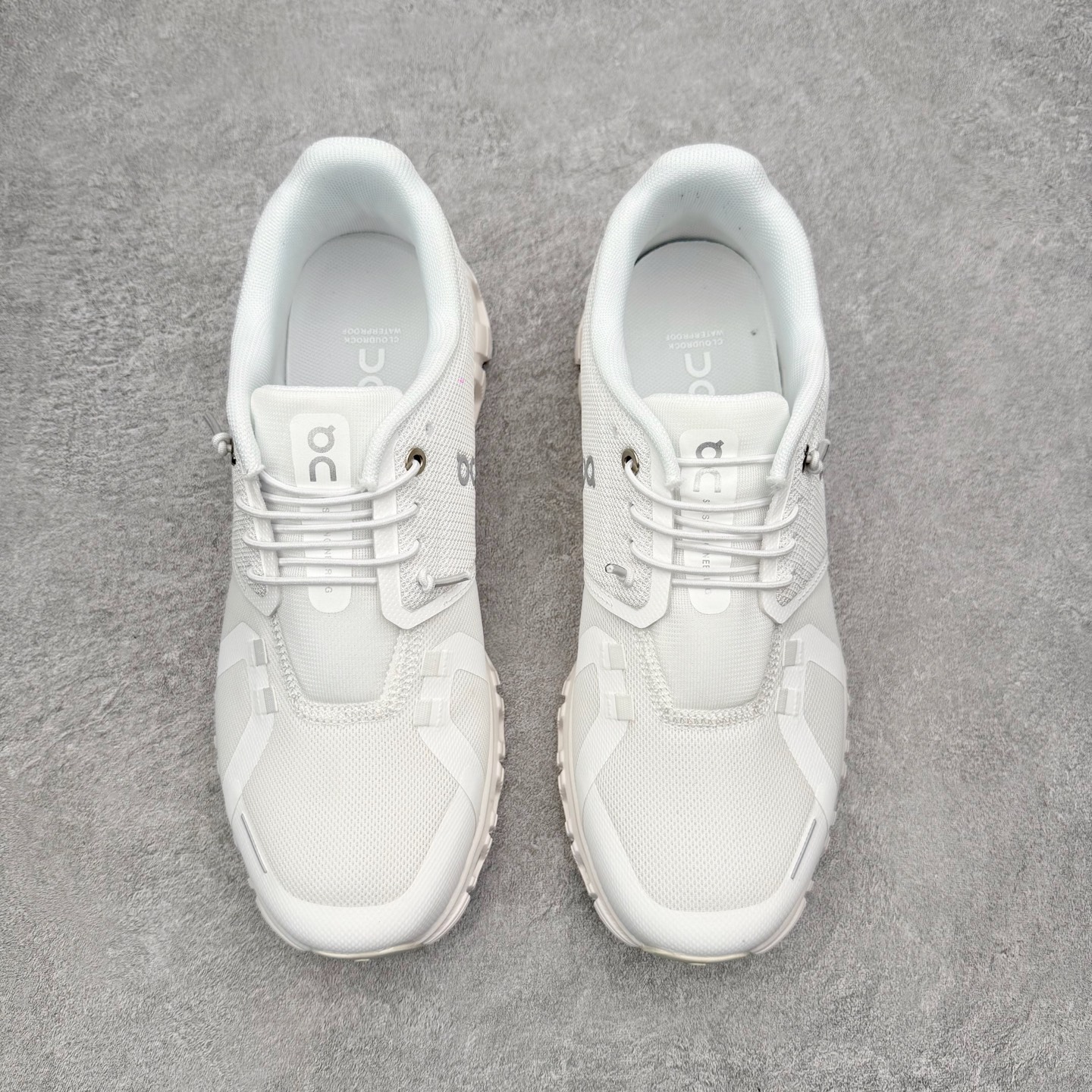 图片[2]-On昂跑 Cloudmonster 舒适 织物防滑透气回弹 低帮 休闲长跑城市通勤跑步鞋 此运动品牌 开创于2010年 缓震着陆、强效回弹、轻柔质感的设计构思始终是ON研制关键 与此同时基于“为全球提供革新性的跑步感受”信念 陆续推出了多款跑鞋及其以专业运动人体跑步工程学为设计关键的功能性跑步服饰设备 让跑者不费力气地畅快畅跑 尺码：36 36.5 37.5 38 38.5 39 40 40.5 41 42 42.5 43 44 44.5 45-选品中心