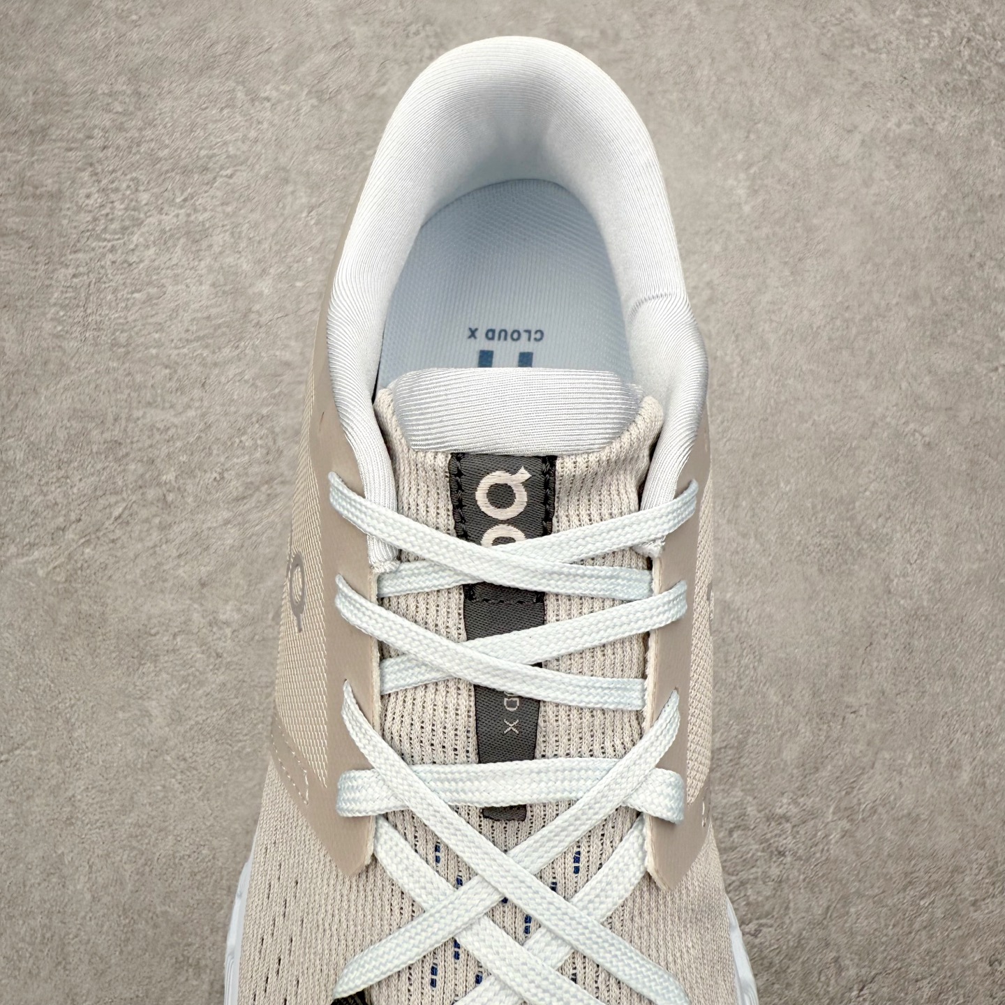 图片[5]-On昂跑 Cloudmonster 舒适 织物防滑透气回弹 低帮 休闲长跑城市通勤跑步鞋 此运动品牌 开创于2010年 缓震着陆、强效回弹、轻柔质感的设计构思始终是ON研制关键 与此同时基于“为全球提供革新性的跑步感受”信念 陆续推出了多款跑鞋及其以专业运动人体跑步工程学为设计关键的功能性跑步服饰设备 让跑者不费力气地畅快畅跑 尺码：36 36.5 37.5 38 38.5 39 40 40.5 41 42 42.5 43 44 44.5 45-选品中心