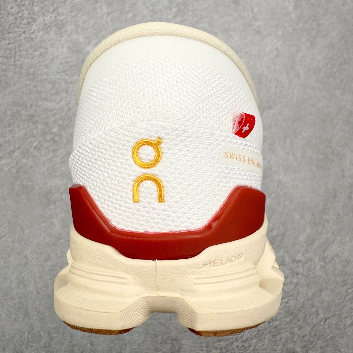 图片[8]-On昂跑 Cloudmonster 舒适 织物防滑透气回弹 低帮 休闲长跑城市通勤跑步鞋 此运动品牌 开创于2010年 缓震着陆、强效回弹、轻柔质感的设计构思始终是ON研制关键 与此同时基于“为全球提供革新性的跑步感受”信念 陆续推出了多款跑鞋及其以专业运动人体跑步工程学为设计关键的功能性跑步服饰设备 让跑者不费力气地畅快畅跑 尺码：36 36.5 37.5 38 38.5 39 40 40.5 41 42 42.5 43 44 44.5 45-选品中心