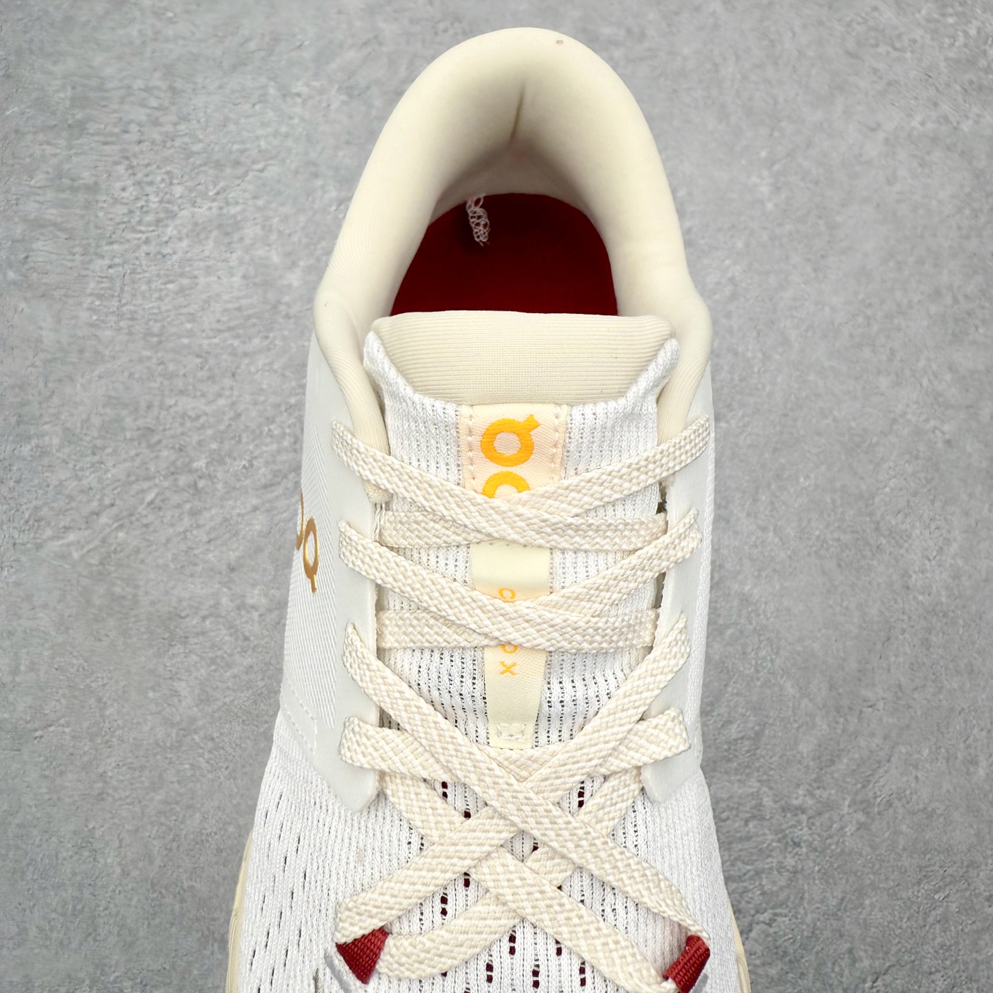 图片[5]-On昂跑 Cloudmonster 舒适 织物防滑透气回弹 低帮 休闲长跑城市通勤跑步鞋 此运动品牌 开创于2010年 缓震着陆、强效回弹、轻柔质感的设计构思始终是ON研制关键 与此同时基于“为全球提供革新性的跑步感受”信念 陆续推出了多款跑鞋及其以专业运动人体跑步工程学为设计关键的功能性跑步服饰设备 让跑者不费力气地畅快畅跑 尺码：36 36.5 37.5 38 38.5 39 40 40.5 41 42 42.5 43 44 44.5 45-选品中心