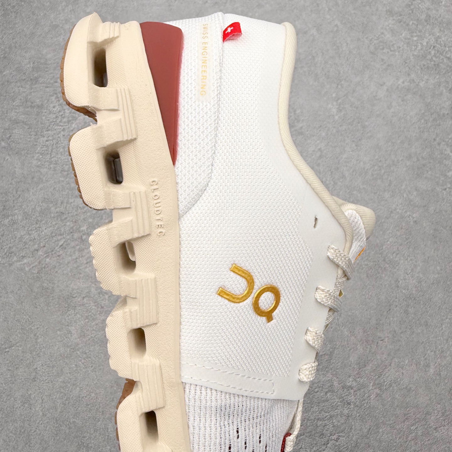 图片[6]-On昂跑 Cloudmonster 舒适 织物防滑透气回弹 低帮 休闲长跑城市通勤跑步鞋 此运动品牌 开创于2010年 缓震着陆、强效回弹、轻柔质感的设计构思始终是ON研制关键 与此同时基于“为全球提供革新性的跑步感受”信念 陆续推出了多款跑鞋及其以专业运动人体跑步工程学为设计关键的功能性跑步服饰设备 让跑者不费力气地畅快畅跑 尺码：36 36.5 37.5 38 38.5 39 40 40.5 41 42 42.5 43 44 44.5 45-选品中心