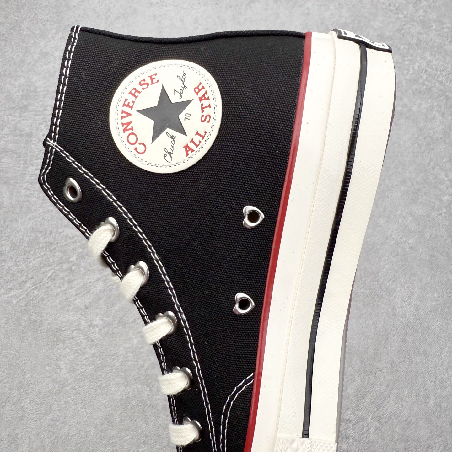 图片[7]-Converse Chuck 1970S 情人节限定 匡威官方 挚爱同心系列休闲帆布鞋 经典1970s鞋型搭配红色LOVE果冻鞋底，鞋圈红色线条围绕love手写字体，氛围感拉满，加厚心形鞋舌柔软耐穿，适合情侣穿搭。 货号：A19060C白红 货号：A19061C 黑红 尺码：35 36 36.5 37 37.5 38 39 39.5 40 41 41.5 42 42.5 43 44-选品中心