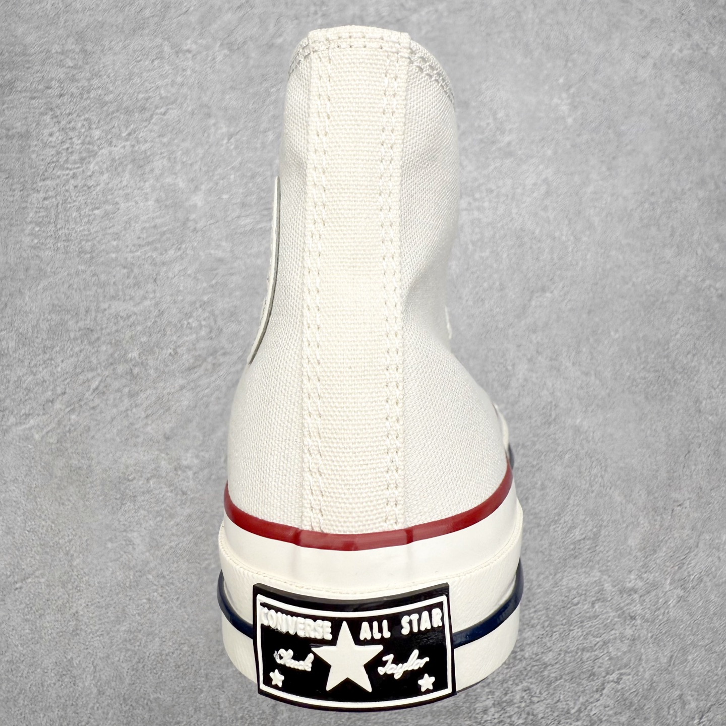 图片[8]-Converse Chuck 1970S 情人节限定 匡威官方 挚爱同心系列休闲帆布鞋 经典1970s鞋型搭配红色LOVE果冻鞋底，鞋圈红色线条围绕love手写字体，氛围感拉满，加厚心形鞋舌柔软耐穿，适合情侣穿搭。 货号：A19060C白红 货号：A19061C 黑红 尺码：35 36 36.5 37 37.5 38 39 39.5 40 41 41.5 42 42.5 43 44-选品中心