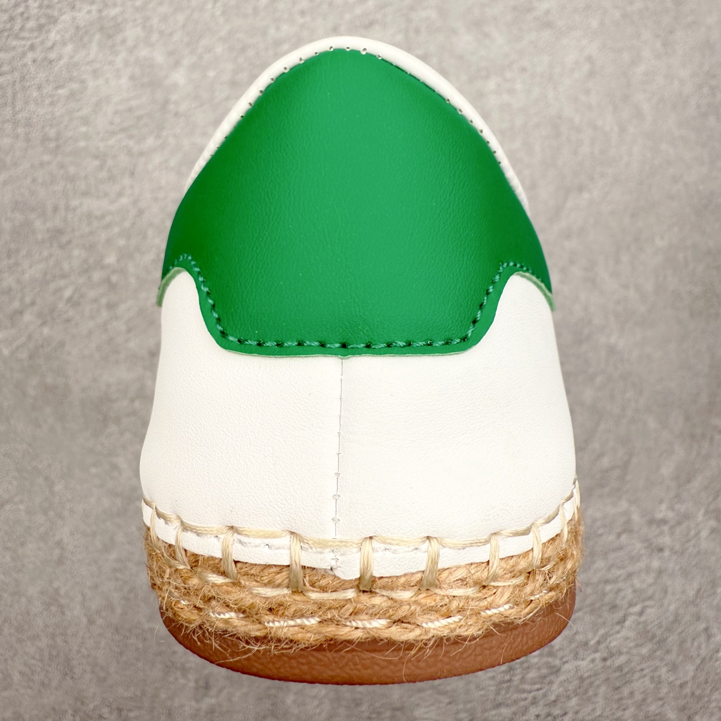 图片[8]-CLOTx AD Originals Gazelle 陈冠希联名款三叶草 草鞋德训鞋 冠希哥的设计理念把国风融入到现代潮流中 传统工艺材质 像厚麻布拼接材质 侧面是白色串珠三道杠 还有金色烫印字母 鞋底像草鞋编织一样设计 橡胶鞋底有三叶草logo 后跟处一个三叶草和一个联名logo 实拍调校N版已经零色差零失真 百分百还原实物色彩所见即所得 不存在货不对板色差等低级问题 选购参考实物拍摄 不混卖不参货 只用心做好货严格选品 承诺混一赔十 尺码：36 36.5 37.5 38 38.5 39 40 40.5 41 42 42.5 43 44 44.5 45-选品中心