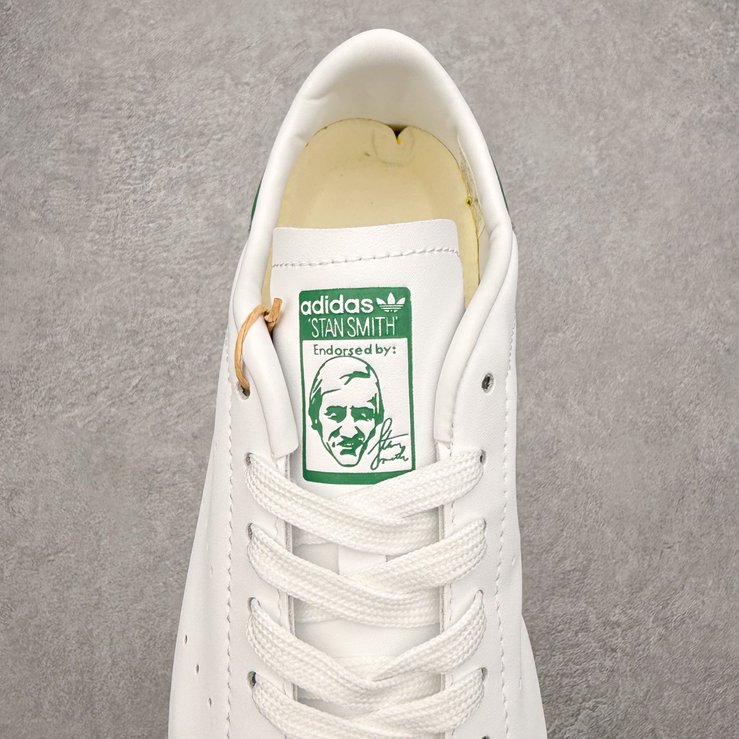 图片[5]-CLOTx AD Originals Gazelle 陈冠希联名款三叶草 草鞋德训鞋 冠希哥的设计理念把国风融入到现代潮流中 传统工艺材质 像厚麻布拼接材质 侧面是白色串珠三道杠 还有金色烫印字母 鞋底像草鞋编织一样设计 橡胶鞋底有三叶草logo 后跟处一个三叶草和一个联名logo 实拍调校N版已经零色差零失真 百分百还原实物色彩所见即所得 不存在货不对板色差等低级问题 选购参考实物拍摄 不混卖不参货 只用心做好货严格选品 承诺混一赔十 尺码：36 36.5 37.5 38 38.5 39 40 40.5 41 42 42.5 43 44 44.5 45-选品中心