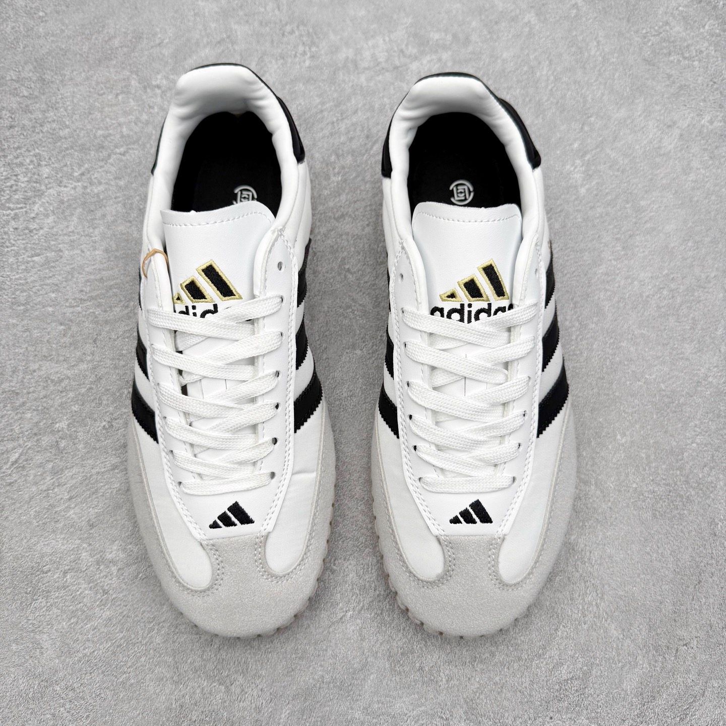 图片[2]-CLOTx AD Originals Gazelle 陈冠希联名款三叶草 草鞋德训鞋 冠希哥的设计理念把国风融入到现代潮流中 传统工艺材质 像厚麻布拼接材质 侧面是白色串珠三道杠 还有金色烫印字母 鞋底像草鞋编织一样设计 橡胶鞋底有三叶草logo 后跟处一个三叶草和一个联名logo 实拍调校N版已经零色差零失真 百分百还原实物色彩所见即所得 不存在货不对板色差等低级问题 选购参考实物拍摄 不混卖不参货 只用心做好货严格选品 承诺混一赔十 尺码：36 36.5 37.5 38 38.5 39 40 40.5 41 42 42.5 43 44 44.5 45-选品中心