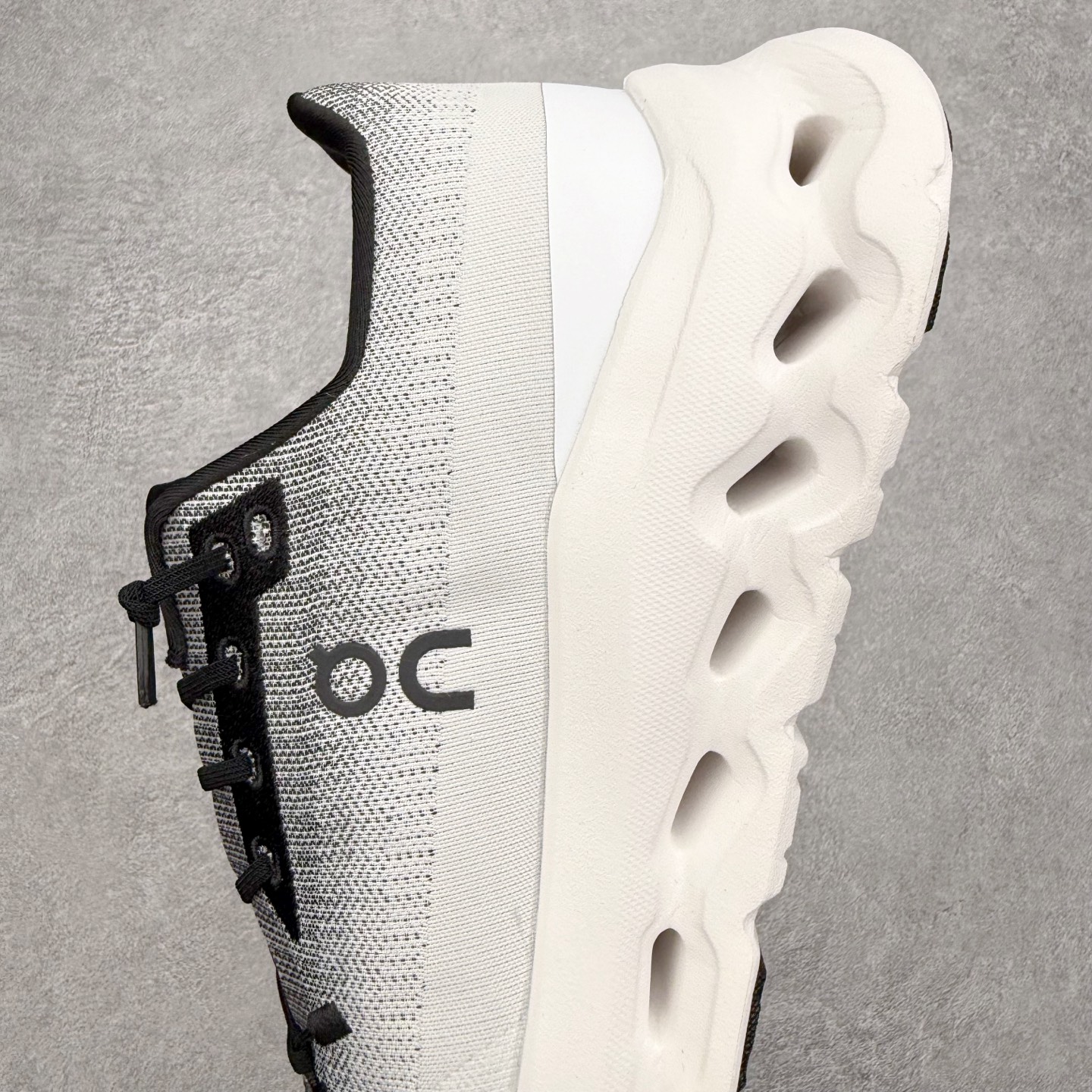 图片[7]-＃福利特价 On昂跑 Cloudtilt 圆头系带减震耐磨低帮生活休闲鞋 此运动品牌 开创于2010年 缓震着陆、强效回弹、轻柔质感的设计构思始终是ON研制关键 与此同时基于“为全球提供革新性的跑步感受”信念 陆续推出了多款跑鞋及其以专业运动人体跑步工程学为设计关键的功能性跑步服饰设备 让跑者不费力气地畅快畅跑 尺码：36 36.5 37.5 38 38.5 39 40 40.5 41 42 42.5 43 44 44.5 45-选品中心