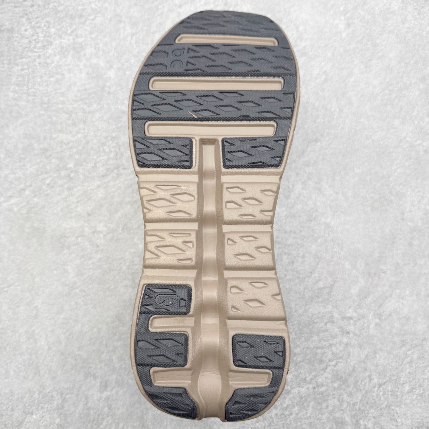 图片[9]-＃福利特价 On昂跑 Cloudtilt 圆头系带减震耐磨低帮生活休闲鞋 此运动品牌 开创于2010年 缓震着陆、强效回弹、轻柔质感的设计构思始终是ON研制关键 与此同时基于“为全球提供革新性的跑步感受”信念 陆续推出了多款跑鞋及其以专业运动人体跑步工程学为设计关键的功能性跑步服饰设备 让跑者不费力气地畅快畅跑 尺码：36 36.5 37.5 38 38.5 39 40 40.5 41 42 42.5 43 44 44.5 45-选品中心