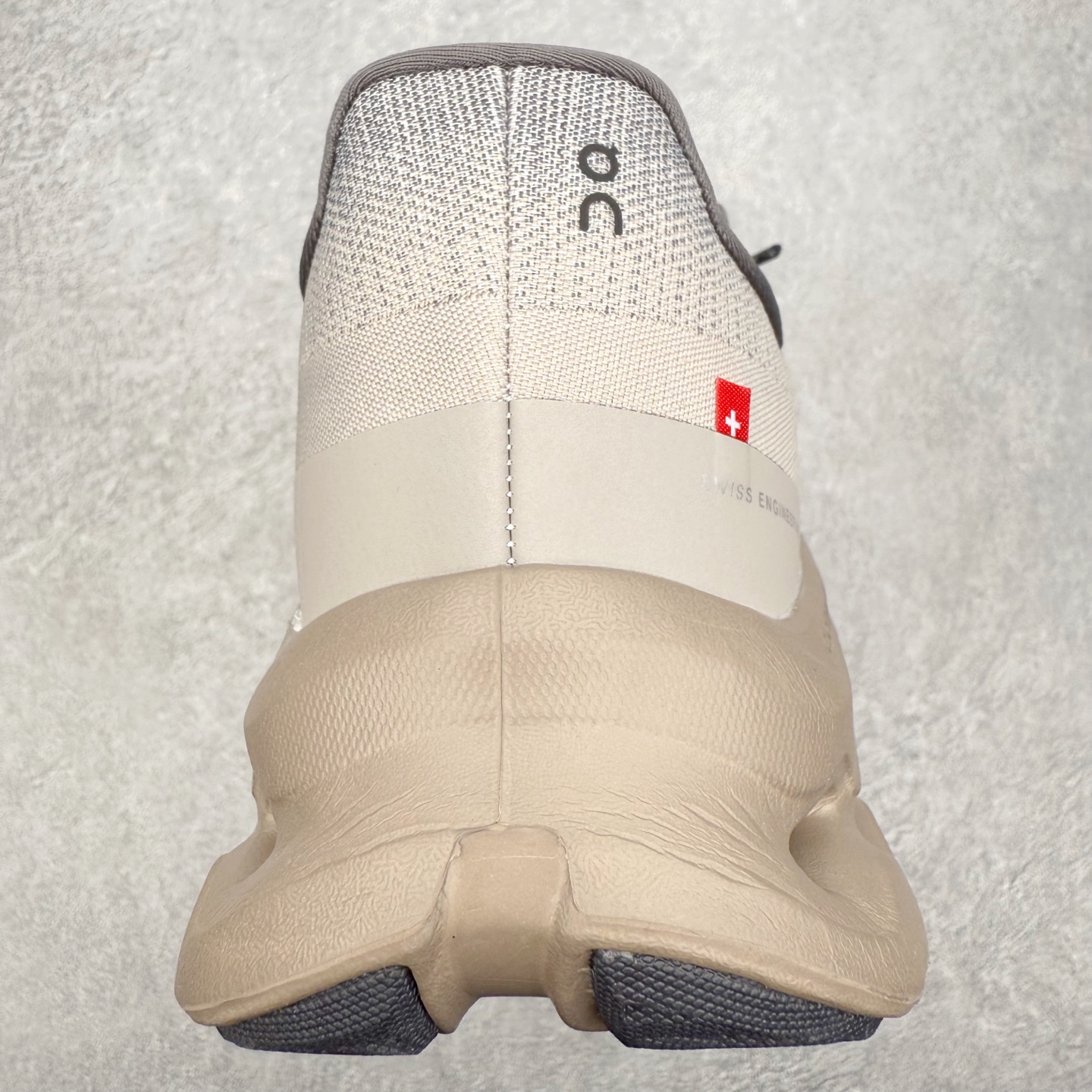 图片[8]-＃福利特价 On昂跑 Cloudtilt 圆头系带减震耐磨低帮生活休闲鞋 此运动品牌 开创于2010年 缓震着陆、强效回弹、轻柔质感的设计构思始终是ON研制关键 与此同时基于“为全球提供革新性的跑步感受”信念 陆续推出了多款跑鞋及其以专业运动人体跑步工程学为设计关键的功能性跑步服饰设备 让跑者不费力气地畅快畅跑 尺码：36 36.5 37.5 38 38.5 39 40 40.5 41 42 42.5 43 44 44.5 45-选品中心