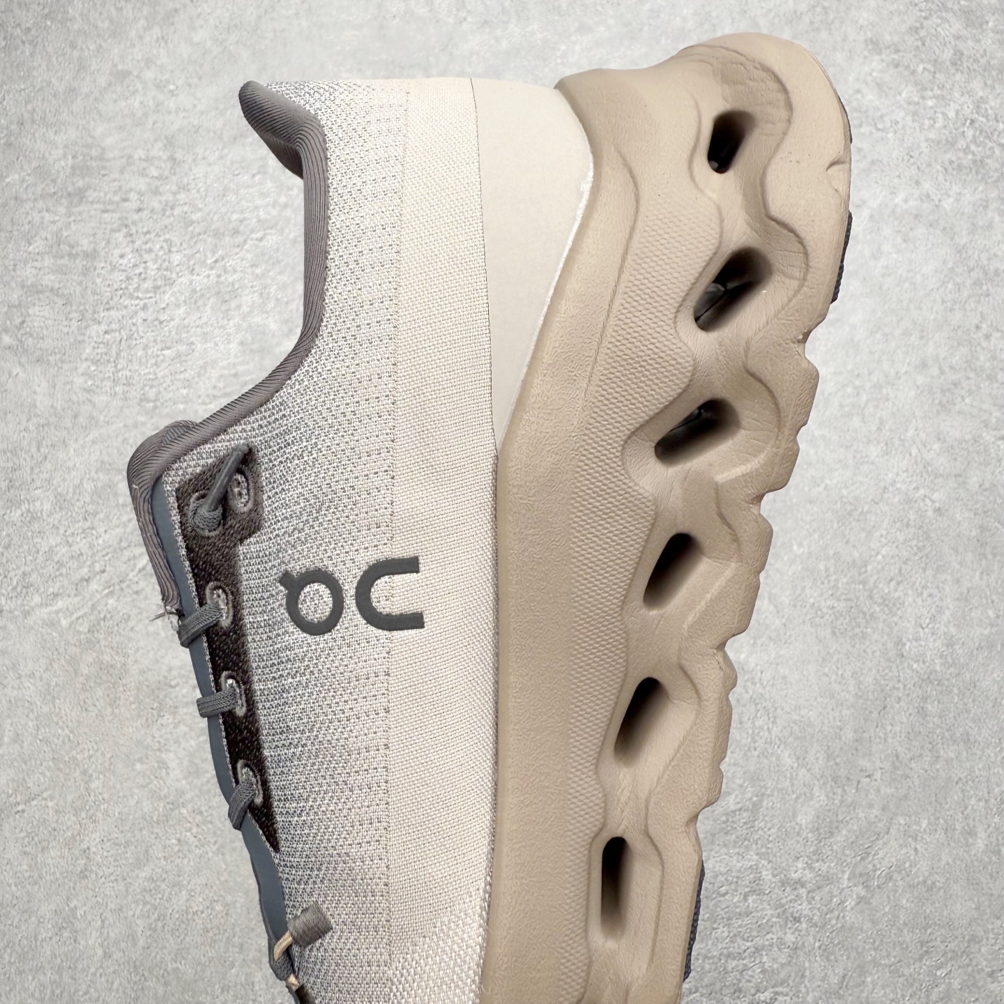 图片[7]-＃福利特价 On昂跑 Cloudtilt 圆头系带减震耐磨低帮生活休闲鞋 此运动品牌 开创于2010年 缓震着陆、强效回弹、轻柔质感的设计构思始终是ON研制关键 与此同时基于“为全球提供革新性的跑步感受”信念 陆续推出了多款跑鞋及其以专业运动人体跑步工程学为设计关键的功能性跑步服饰设备 让跑者不费力气地畅快畅跑 尺码：36 36.5 37.5 38 38.5 39 40 40.5 41 42 42.5 43 44 44.5 45-选品中心