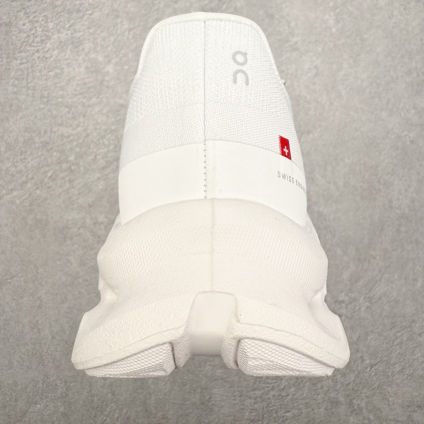 图片[8]-＃福利特价 On昂跑 Cloudtilt 圆头系带减震耐磨低帮生活休闲鞋 此运动品牌 开创于2010年 缓震着陆、强效回弹、轻柔质感的设计构思始终是ON研制关键 与此同时基于“为全球提供革新性的跑步感受”信念 陆续推出了多款跑鞋及其以专业运动人体跑步工程学为设计关键的功能性跑步服饰设备 让跑者不费力气地畅快畅跑 尺码：36 36.5 37.5 38 38.5 39 40 40.5 41 42 42.5 43 44 44.5 45-选品中心