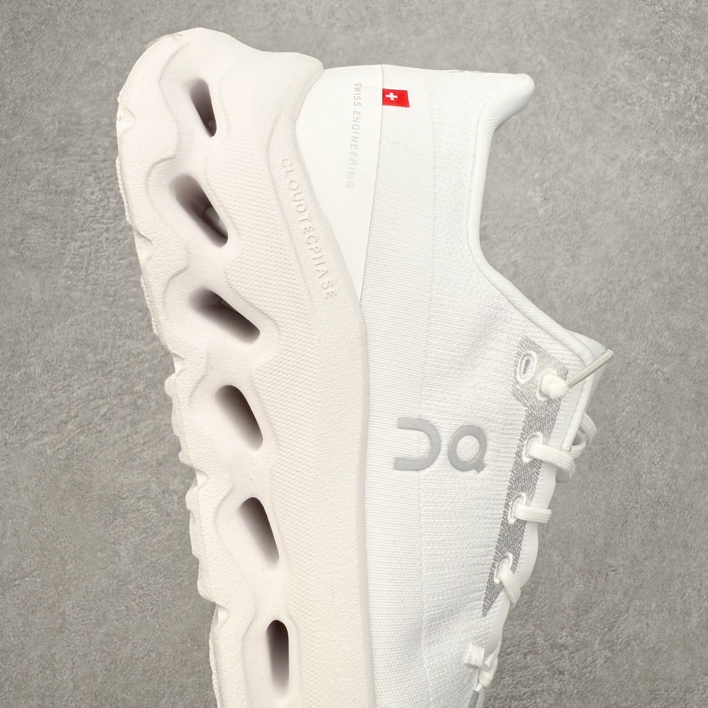 图片[6]-＃福利特价 On昂跑 Cloudtilt 圆头系带减震耐磨低帮生活休闲鞋 此运动品牌 开创于2010年 缓震着陆、强效回弹、轻柔质感的设计构思始终是ON研制关键 与此同时基于“为全球提供革新性的跑步感受”信念 陆续推出了多款跑鞋及其以专业运动人体跑步工程学为设计关键的功能性跑步服饰设备 让跑者不费力气地畅快畅跑 尺码：36 36.5 37.5 38 38.5 39 40 40.5 41 42 42.5 43 44 44.5 45-选品中心