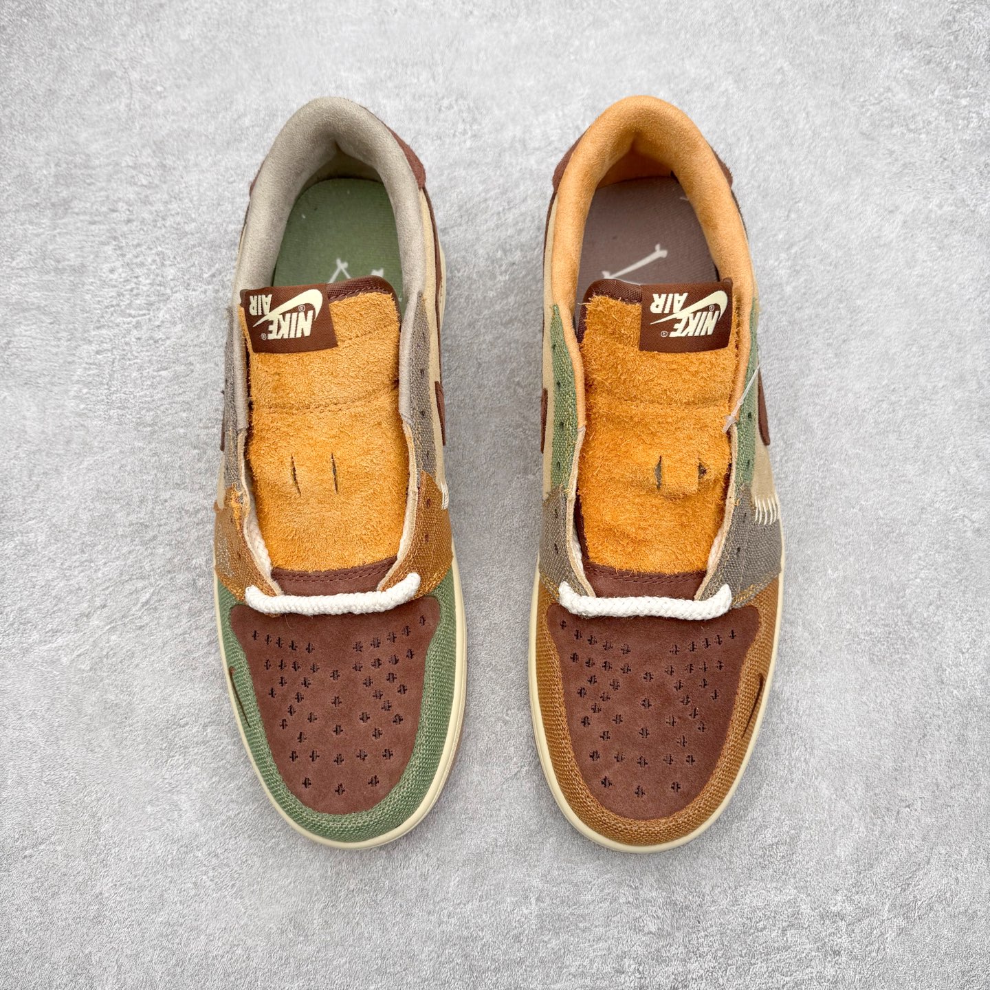 图片[2]-＃DT纯原 Zion Williamson x Air Jordan AJ1 Retro Low OG \\\”yoodoo” 棕色 巫毒娃娃 锡安 DZ7292-200 终端优势供应 市面中低帮最具代表性版本没有之一 口碑大厂出品 品控大底版型不断改良更新 全套原纸板楦头开发 确保原汁原味 完美呈现版型 完美零毛边处理 原厂内置全掌气垫 价格定位良心 平台专用代工流水线出品 一眼公司既视感 拿到手的一瞬间就与众不同 碾压市面所有版本 全部原鞋开发 每一个配色都会采购原鞋确认细节 打破市面看图做货无好货之说 尺码：35.5 36 36.5 37.5 38 38.5 39 40 40.5 41 42 42.5 43 44 44.5 45 46-选品中心