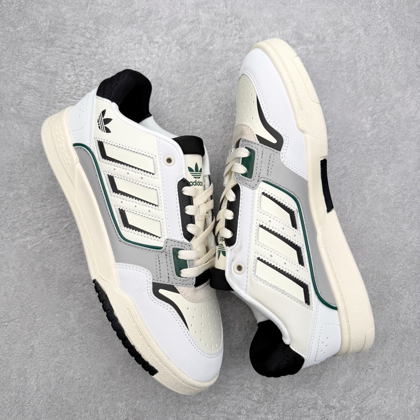 图片[3]-AD Originals 2020 DROP STEP XL三叶草新款 低帮校园休闲运动板鞋 汇聚80和90年代篮球鞋设计含纹理感皮革和绒面革混合鞋面 缀撞色细节 造型复古 搭配加衬及踝鞋领和乙烯乙酸乙烯酯(EVA)插片 脚感舒适 让复古篮球风伴你出 尺码：36 36²/₃ 37¹/₃ 38 38²/₃ 39¹/₃ 40 40²/₃ 41¹/₃ 42 42²/₃ 43¹/₃ 44 44²/₃ 45¹/₃-选品中心