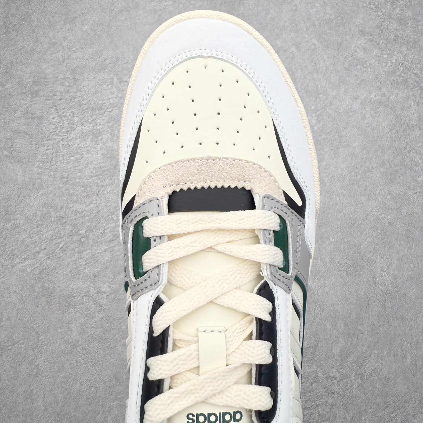 图片[4]-AD Originals 2020 DROP STEP XL三叶草新款 低帮校园休闲运动板鞋 汇聚80和90年代篮球鞋设计含纹理感皮革和绒面革混合鞋面 缀撞色细节 造型复古 搭配加衬及踝鞋领和乙烯乙酸乙烯酯(EVA)插片 脚感舒适 让复古篮球风伴你出 尺码：36 36²/₃ 37¹/₃ 38 38²/₃ 39¹/₃ 40 40²/₃ 41¹/₃ 42 42²/₃ 43¹/₃ 44 44²/₃ 45¹/₃-选品中心