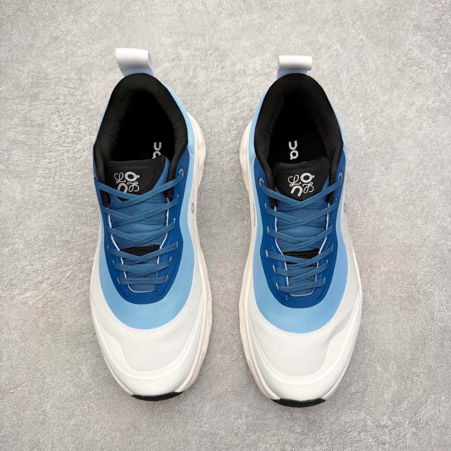 图片[2]-＃福利特价 LOEWE x On Cloudtilt 2.0 昂跑罗意威联名 圆头系带生活休闲鞋 此运动品牌 开创于2010年 缓震着陆、强效回弹、轻柔质感的设计构思始终是ON研制关键 与此同时基于“为全球提供革新性的跑步感受”信念 陆续推出了多款跑鞋及其以专业运动人体跑步工程学为设计关键的功能性跑步服饰设备 让跑者不费力气地畅快畅跑 尺码：36 36.5 37.5 38 38.5 39 40 40.5 41 42 42.5 43 44 44.5 45-选品中心