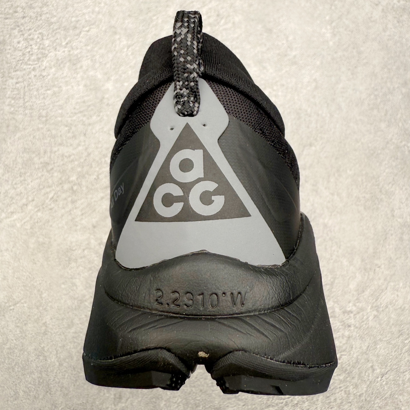 图片[8]-NK ACG ZEGAMA TRAIL 6 网面透气跑步鞋 兼顾迅疾外观和稳固脚感 后跟覆面和中足动态支撑巧妙融合 缔造稳定顺畅的迈步体验 采用密度更高的材料而且去除了前一代中操作的支撑 撑条设计 尺码：39 40 40.5 41 42 42.5 43 44 45-选品中心