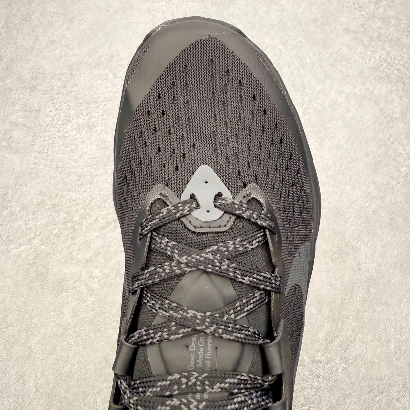 图片[4]-NK ACG ZEGAMA TRAIL 6 网面透气跑步鞋 兼顾迅疾外观和稳固脚感 后跟覆面和中足动态支撑巧妙融合 缔造稳定顺畅的迈步体验 采用密度更高的材料而且去除了前一代中操作的支撑 撑条设计 尺码：39 40 40.5 41 42 42.5 43 44 45-选品中心