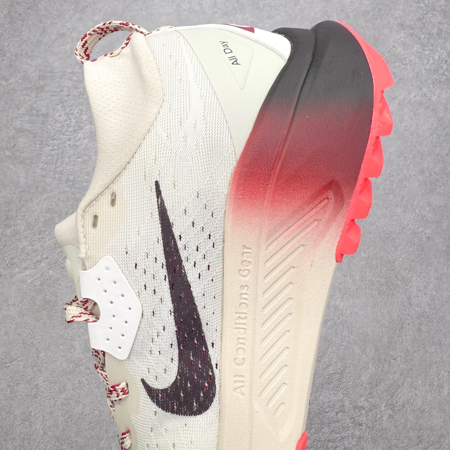 图片[7]-NK ACG ZEGAMA TRAIL 6 网面透气跑步鞋 兼顾迅疾外观和稳固脚感 后跟覆面和中足动态支撑巧妙融合 缔造稳定顺畅的迈步体验 采用密度更高的材料而且去除了前一代中操作的支撑 撑条设计 尺码：39 40 40.5 41 42 42.5 43 44 45-选品中心