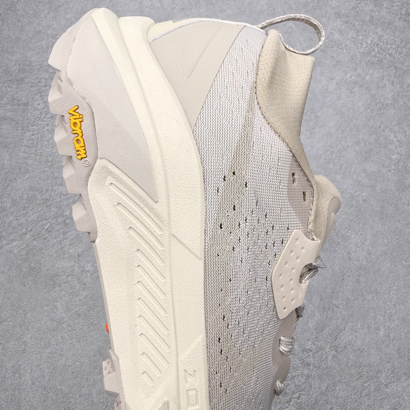 图片[6]-NK ACG ZEGAMA TRAIL 6 网面透气跑步鞋 兼顾迅疾外观和稳固脚感 后跟覆面和中足动态支撑巧妙融合 缔造稳定顺畅的迈步体验 采用密度更高的材料而且去除了前一代中操作的支撑 撑条设计 尺码：39 40 40.5 41 42 42.5 43 44 45-选品中心