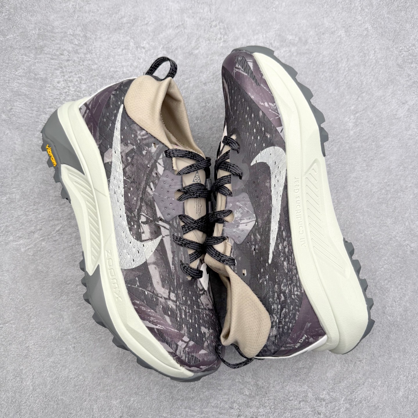 图片[3]-NK ACG ZEGAMA TRAIL 6 网面透气跑步鞋 兼顾迅疾外观和稳固脚感 后跟覆面和中足动态支撑巧妙融合 缔造稳定顺畅的迈步体验 采用密度更高的材料而且去除了前一代中操作的支撑 撑条设计 尺码：39 40 40.5 41 42 42.5 43 44 45-选品中心