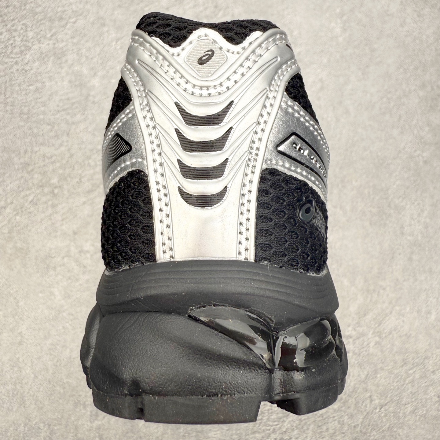 图片[8]-Asics Gel Kayano 12.1 亚瑟士卡亚诺12.1代系列低帮轻量缓震休闲运动跑步鞋 采用环保太空合成革配合透气网眼布鞋面材质 中底3D可视GEL缓震胶效果 升级EVA全新缓震中底部位科技组合耐磨橡胶外底片 尺码：36 37 37.5 38 39 39.5 40.5 41.5 42 42.5 43.5 44 44.5 45-选品中心