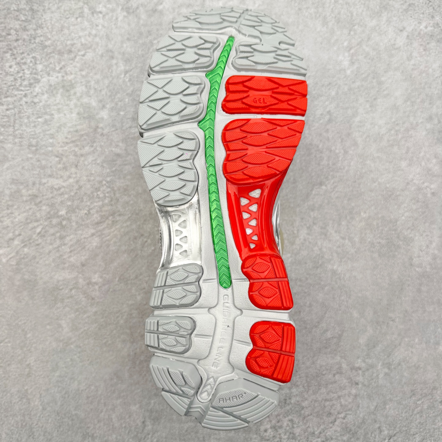 图片[9]-Asics Gel Kayano 12.1 亚瑟士卡亚诺12.1代系列低帮轻量缓震休闲运动跑步鞋 采用环保太空合成革配合透气网眼布鞋面材质 中底3D可视GEL缓震胶效果 升级EVA全新缓震中底部位科技组合耐磨橡胶外底片 尺码：36 37 37.5 38 39 39.5 40.5 41.5 42 42.5 43.5 44 44.5 45-选品中心