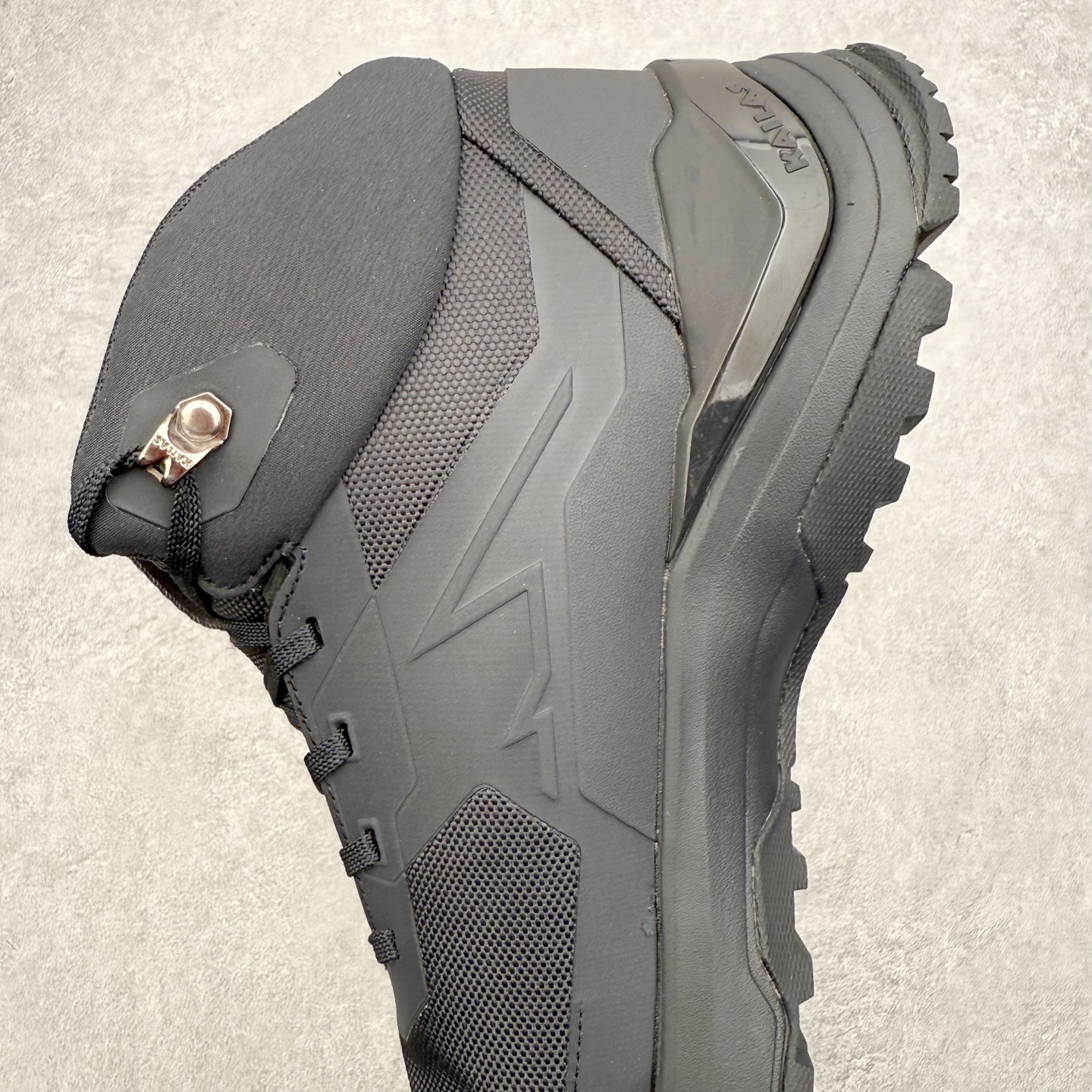 图片[7]-＃K版 凯乐石KAILAS 界山 GTX MID 时尚舒适简约经典潮流 耐磨防水 高帮 徒步鞋 KAILAS凯乐石品牌是全球三大全系攀登品牌之一，于2003年创立于中国广州，致力于为有攀登梦想的户外运动员及爱好者，研发制造功能性专业装备，满足他们在极限环境下安全舒适的需求，凯乐石专注于科技面料的开发及专业功能设计，产品线覆盖登山、攀岩、徒步、越野跑山、露营、旅行等多项户外运动，通过运动员的测试反馈，不断进化迭代，产品荣获国内外大奖71座，发明专利21个，更突破性的自主研发攀登器械，打造出中国的攀登硬实力。实拍调校N版已经零色差零失真 百分百还原实物色彩所见即所得 不存在货不对板色差等低级问题 选购参考实物拍摄 不混卖不参货 只用心做好货严格选品 承诺混一赔十 尺码：36 36.5 37.5 38 38.5 39 40 40.5 41 42 42.5 43 44 44.5 45-选品中心