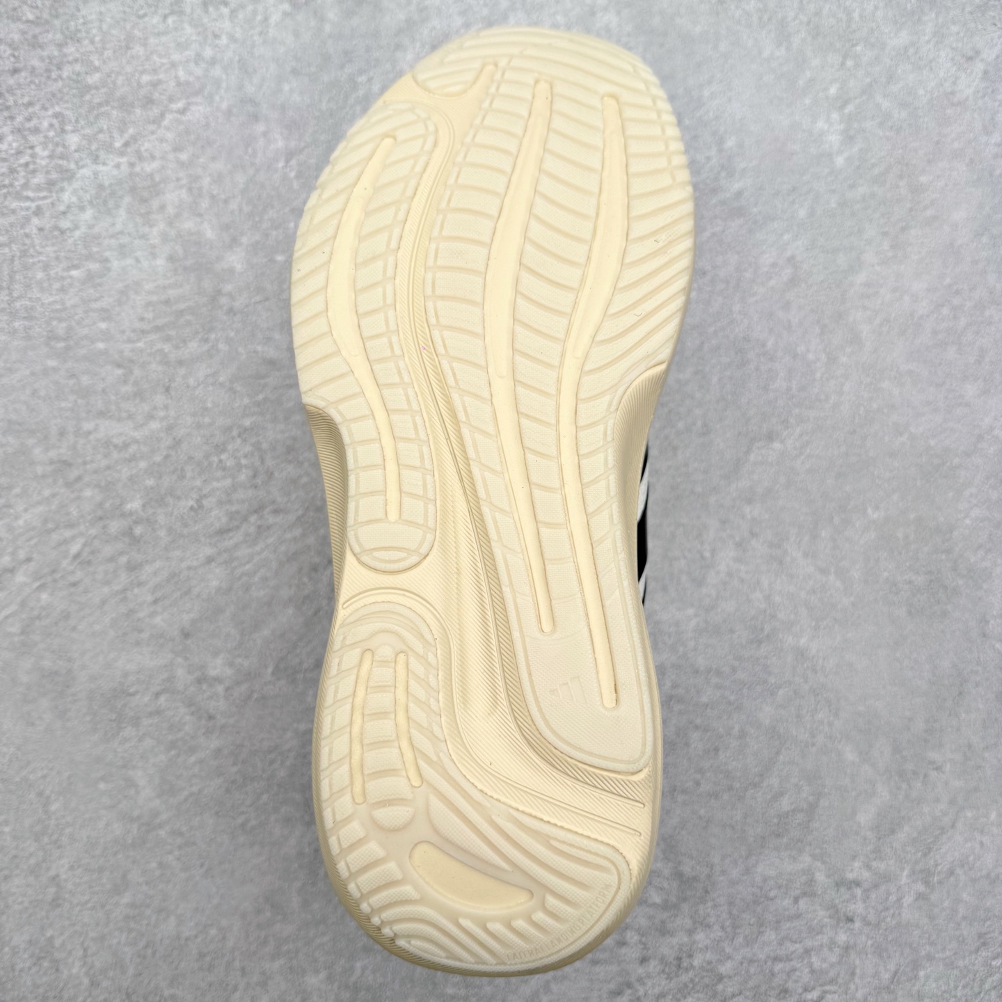 图片[9]-AD Supernova Solution 3 M 防滑耐磨随心畅跑舒适跑步运动鞋 尺码：36 36.5 37.5 38 38.5 39 40 40.5 41 42 42.5 43 44 45-选品中心