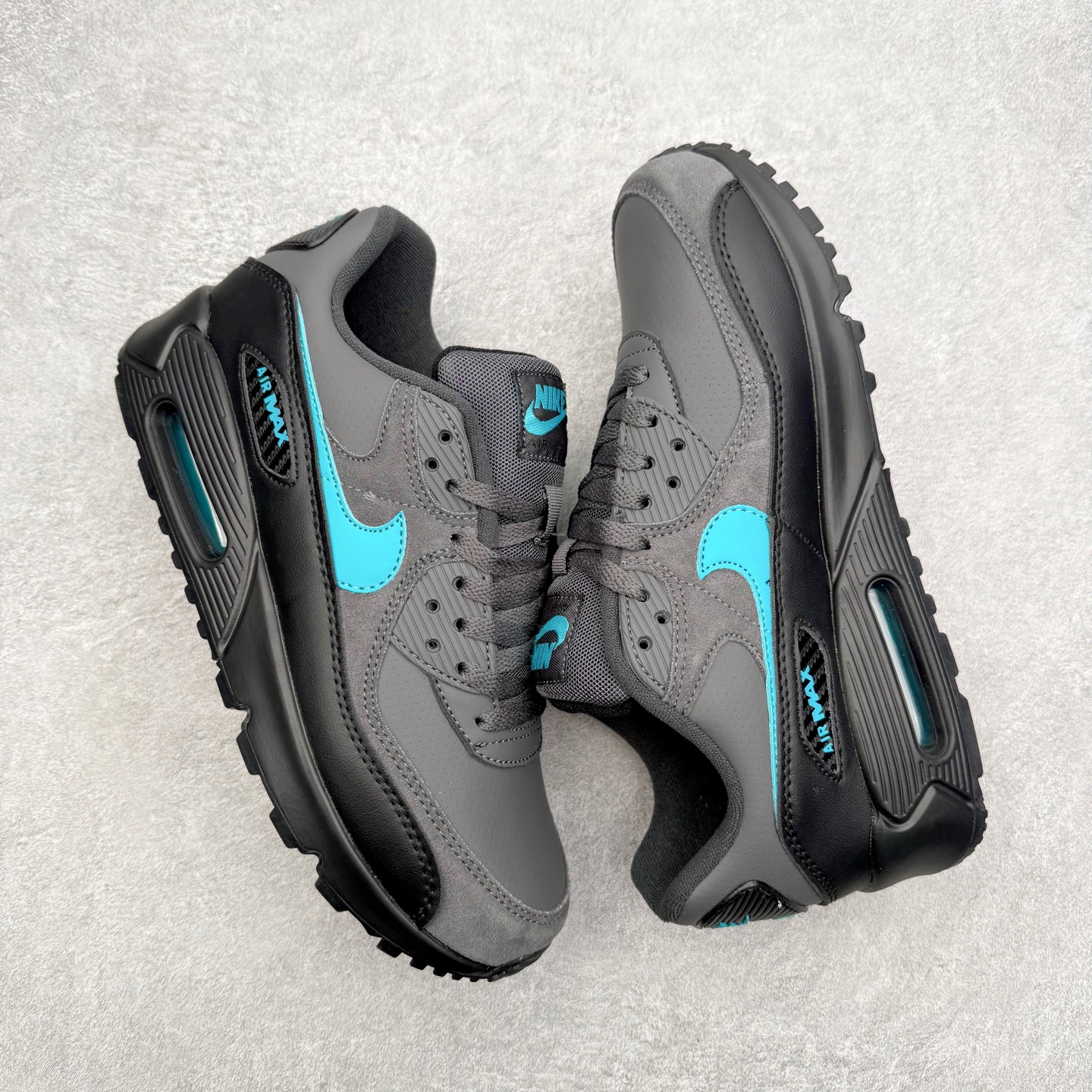 图片[3]-＃MX版 NK Air MAX 90 气垫复古减震跑步鞋 IF0670-002 经典重温 独家陆续补货 外单专供大厂出品 品质稳定 一百余色 终端操作 Air Max 90于1990年推出 来自Air Max系列 在Air Max 1的基础上改进而得 增加了气垫面积 外型上也更为流线 最特別的就是加入了菱纹塑胶嵌板 为Air Max 90增添了许多潮流气息 皮革鞋面 造就出色耐穿性和支撑力 Max Air缓震配置搭配泡棉中底 令Air Max 90轻盈而舒适 华夫格橡胶外底 铸就Air Max 90非凡的抓地力 而Air Max 90不仅是一双跑鞋 它成功跨越了时间的演进 成为了球鞋文化与潮流圈中最熟为人知的鞋款之一 尺码：36 36.5 37.5 38 38.5 39 40 40.5 41 42 42.5 43 44 44.5 45-选品中心