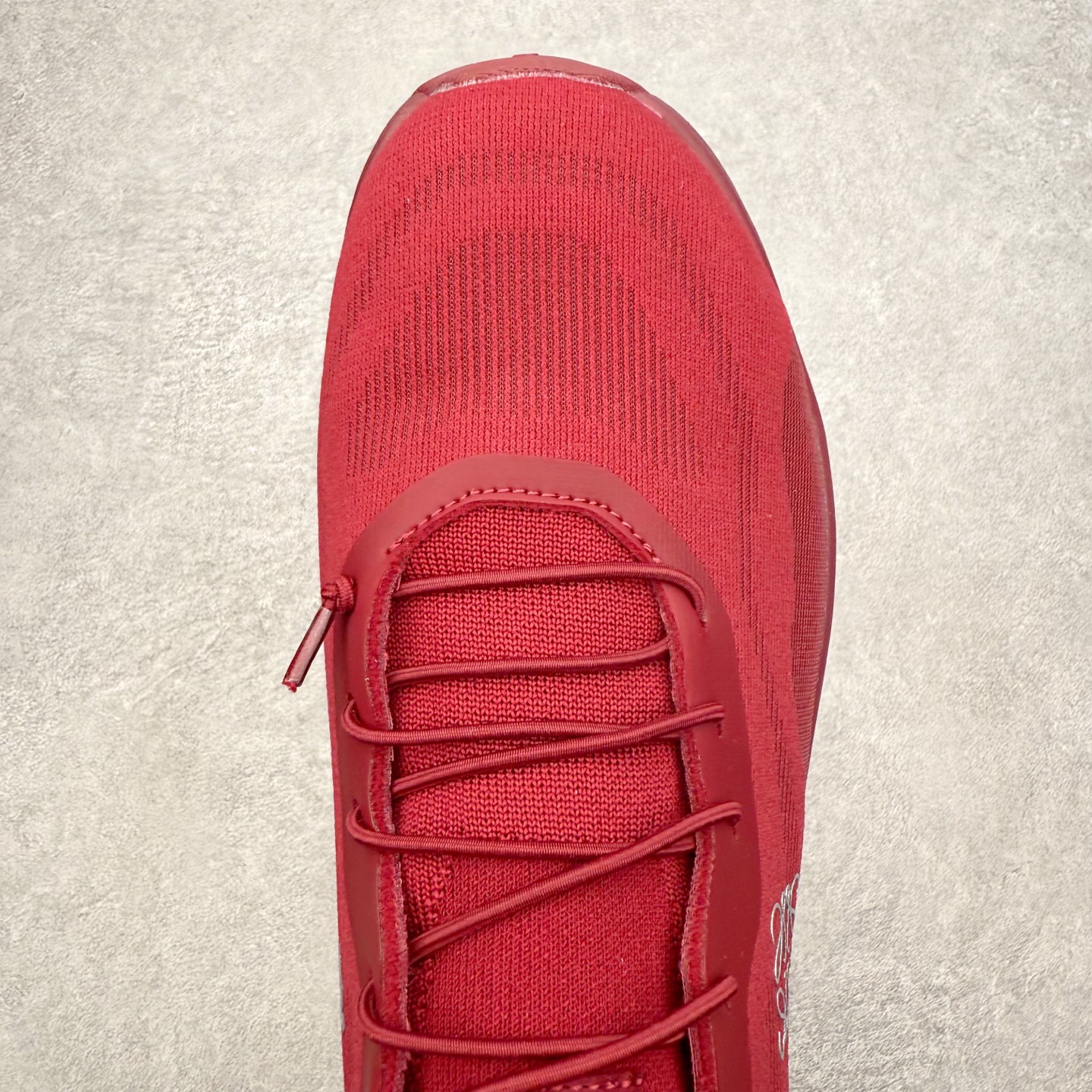 图片[4]-＃福利特价 LOEWE x On Cloudtilt 2.0 昂跑罗意威联名 圆头系带生活休闲鞋 此运动品牌 开创于2010年 缓震着陆、强效回弹、轻柔质感的设计构思始终是ON研制关键 与此同时基于“为全球提供革新性的跑步感受”信念 陆续推出了多款跑鞋及其以专业运动人体跑步工程学为设计关键的功能性跑步服饰设备 让跑者不费力气地畅快畅跑 尺码：36 36.5 37.5 38 38.5 39 40 40.5 41 42 42.5 43 44 44.5 45-选品中心