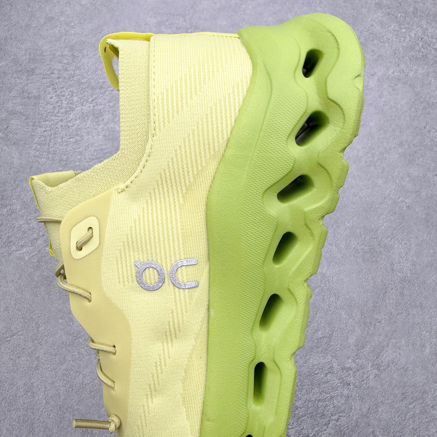 图片[7]-＃福利特价 LOEWE x On Cloudtilt 2.0 昂跑罗意威联名 圆头系带生活休闲鞋 此运动品牌 开创于2010年 缓震着陆、强效回弹、轻柔质感的设计构思始终是ON研制关键 与此同时基于“为全球提供革新性的跑步感受”信念 陆续推出了多款跑鞋及其以专业运动人体跑步工程学为设计关键的功能性跑步服饰设备 让跑者不费力气地畅快畅跑 尺码：36 36.5 37.5 38 38.5 39 40 40.5 41 42 42.5 43 44 44.5 45-选品中心