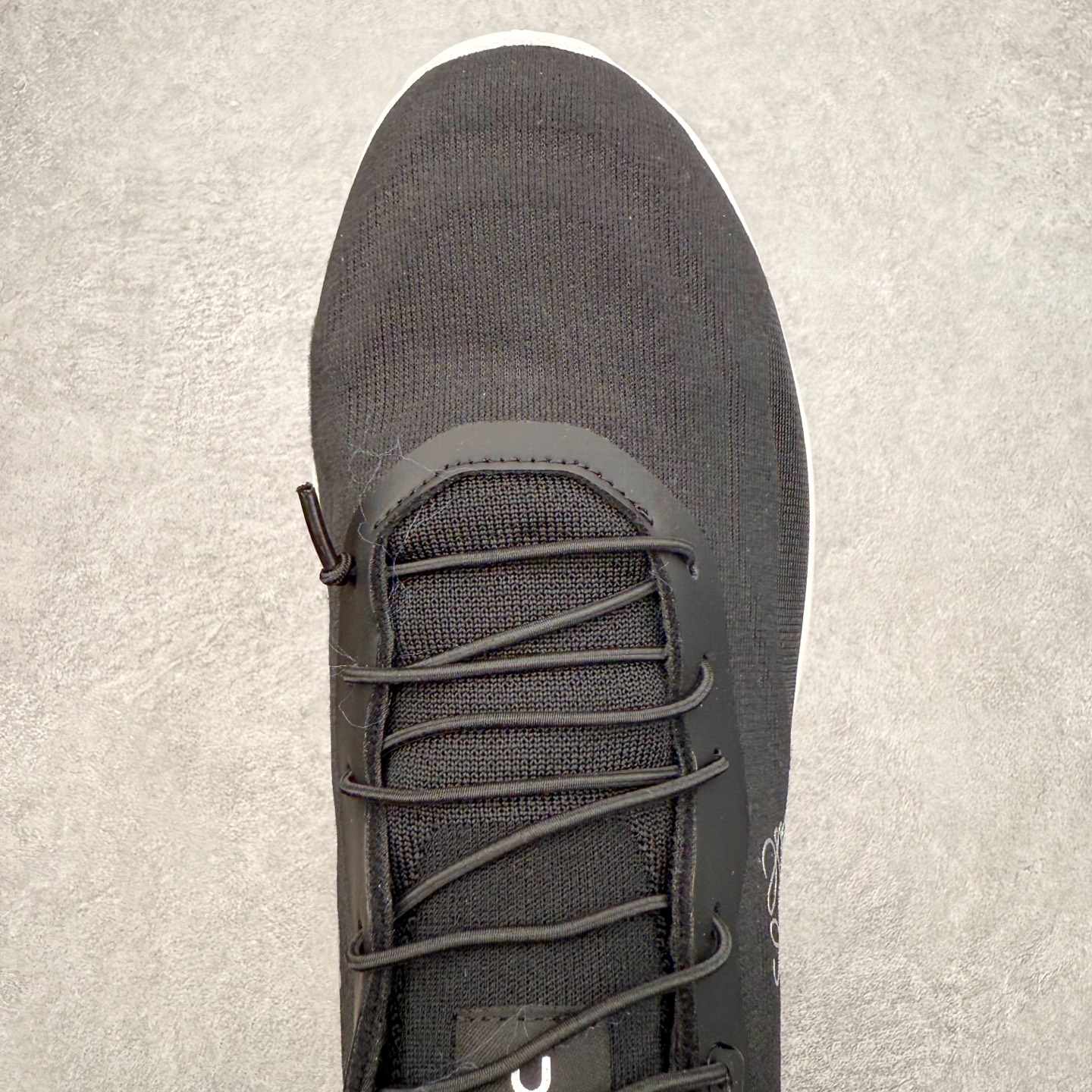 图片[4]-＃福利特价 LOEWE x On Cloudtilt 2.0 昂跑罗意威联名 圆头系带生活休闲鞋 此运动品牌 开创于2010年 缓震着陆、强效回弹、轻柔质感的设计构思始终是ON研制关键 与此同时基于“为全球提供革新性的跑步感受”信念 陆续推出了多款跑鞋及其以专业运动人体跑步工程学为设计关键的功能性跑步服饰设备 让跑者不费力气地畅快畅跑 尺码：36 36.5 37.5 38 38.5 39 40 40.5 41 42 42.5 43 44 44.5 45-选品中心