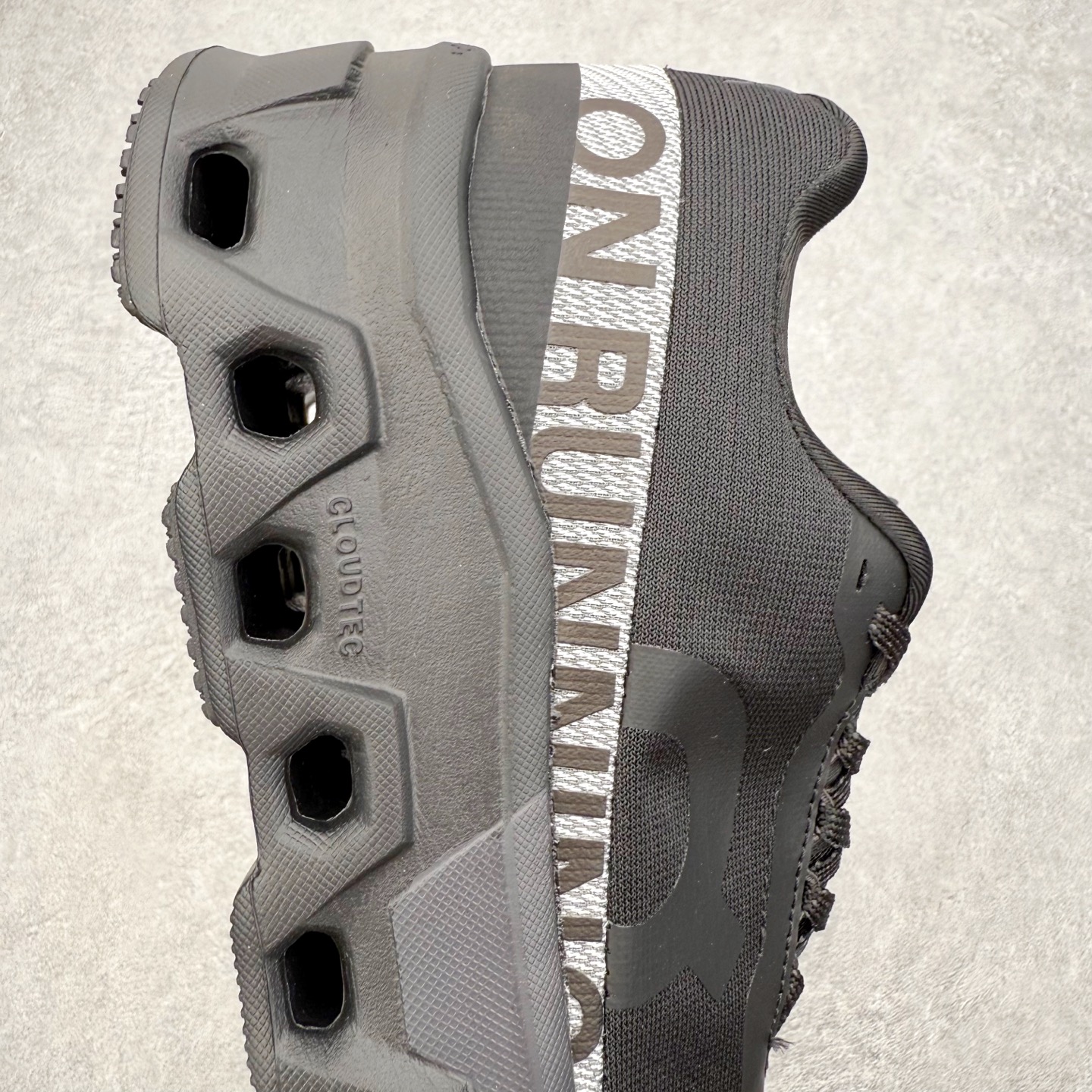 图片[6]-＃福利特价 On昂跑 Cloudtilt 圆头系带减震耐磨低帮生活休闲鞋 此运动品牌 开创于2010年 缓震着陆、强效回弹、轻柔质感的设计构思始终是ON研制关键 与此同时基于“为全球提供革新性的跑步感受”信念 陆续推出了多款跑鞋及其以专业运动人体跑步工程学为设计关键的功能性跑步服饰设备 让跑者不费力气地畅快畅跑 尺码：36 36.5 37.5 38 38.5 39 40 40.5 41 42 42.5 43 44 44.5 45-选品中心