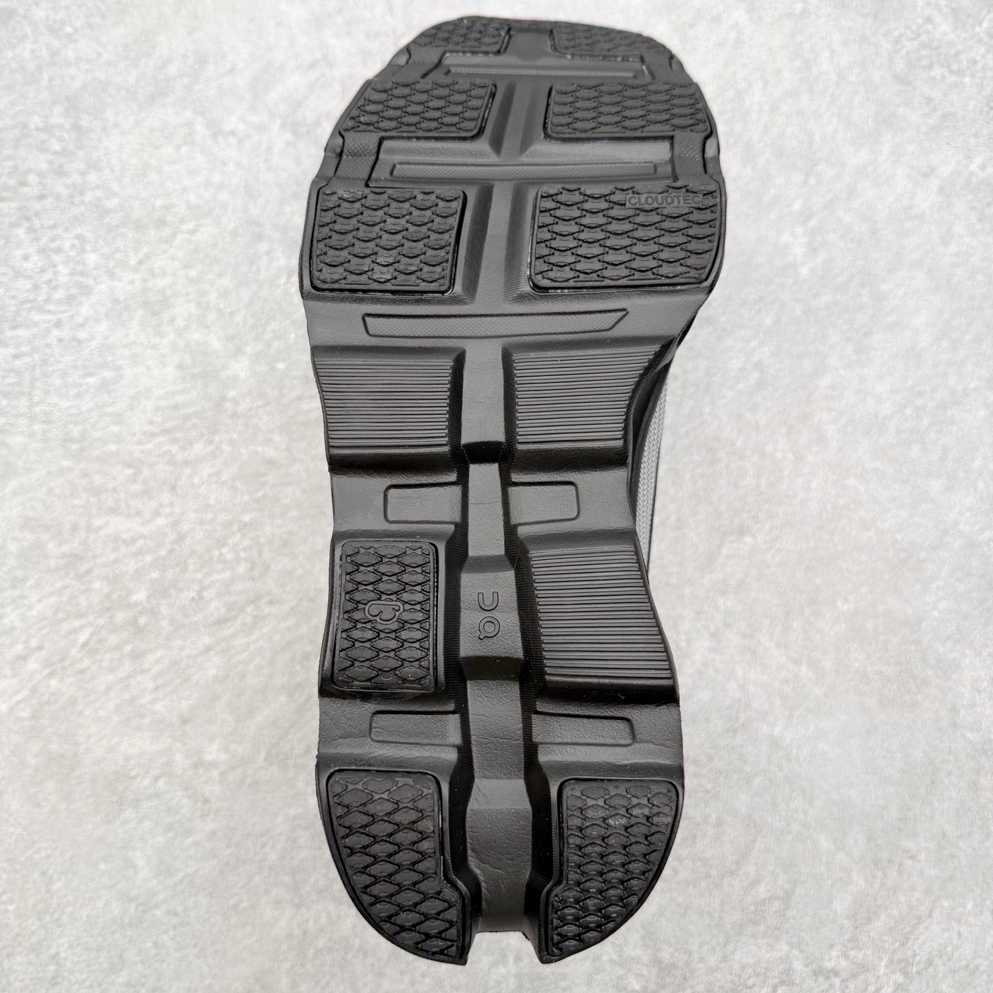 图片[9]-＃福利特价 On昂跑 Cloudtilt 圆头系带减震耐磨低帮生活休闲鞋 此运动品牌 开创于2010年 缓震着陆、强效回弹、轻柔质感的设计构思始终是ON研制关键 与此同时基于“为全球提供革新性的跑步感受”信念 陆续推出了多款跑鞋及其以专业运动人体跑步工程学为设计关键的功能性跑步服饰设备 让跑者不费力气地畅快畅跑 尺码：36 36.5 37.5 38 38.5 39 40 40.5 41 42 42.5 43 44 44.5 45-选品中心