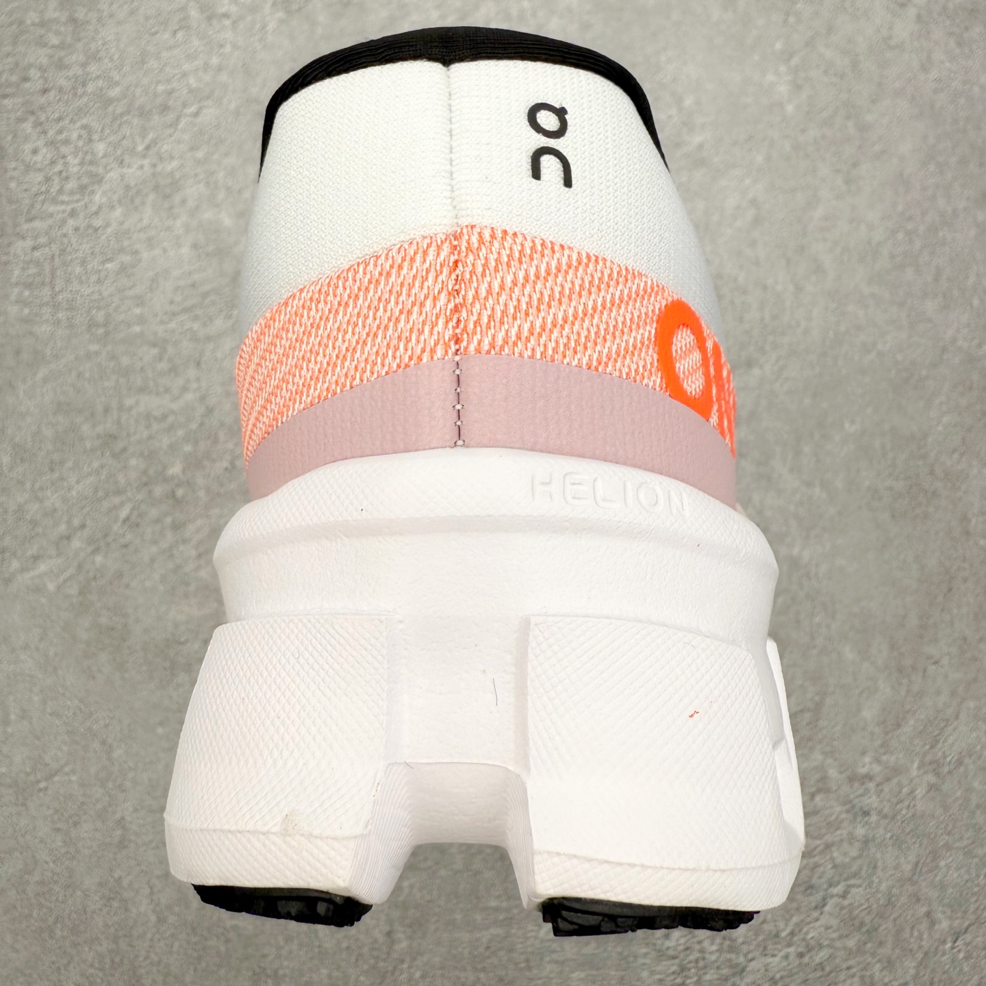 图片[8]-＃福利特价 On昂跑 Cloudtilt 圆头系带减震耐磨低帮生活休闲鞋 此运动品牌 开创于2010年 缓震着陆、强效回弹、轻柔质感的设计构思始终是ON研制关键 与此同时基于“为全球提供革新性的跑步感受”信念 陆续推出了多款跑鞋及其以专业运动人体跑步工程学为设计关键的功能性跑步服饰设备 让跑者不费力气地畅快畅跑 尺码：36 36.5 37.5 38 38.5 39 40 40.5 41 42 42.5 43 44 44.5 45-选品中心