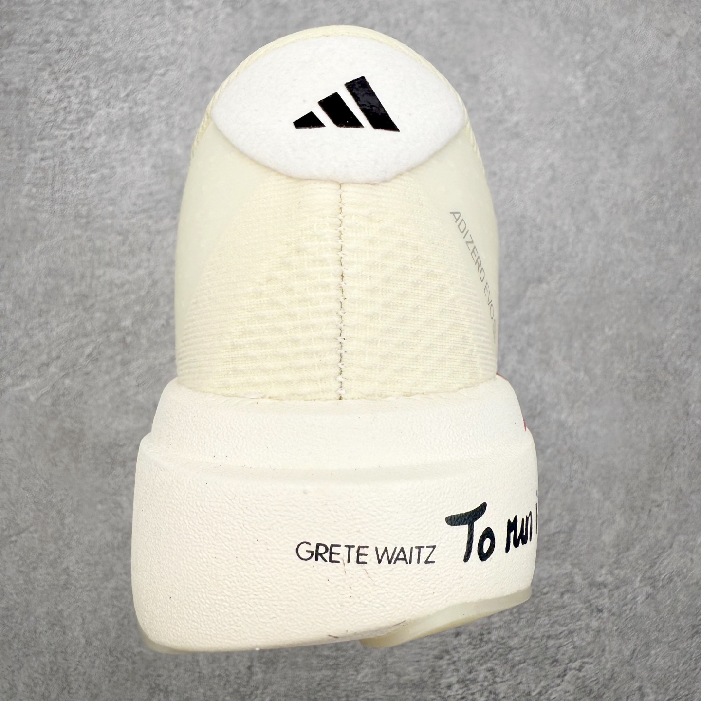 图片[8]-＃福利特价 AD Adizero EVO SL 马拉松竞速专业跑鞋 CELERMESH针织网面非常轻薄 纤维间的缝隙很大 可以保证跑步时的透气、排汗效果 鞋舌直接与两侧的内衬和鞋底连接在一起 在跑步过程中不会被鞋舌的左右移动所困扰 在标准鞋带孔的基础上再拓宽一组鞋带孔 适合不同脚型的需求 突破性 EnergyRods 技术，有助于跑者实现更好的成绩 中底独特的LIGHTSTRIKE PRO泡棉材质 微弹感觉在跑步过程中给予了良好的支撑体验 对于顶级精英和高水平进阶跑者来说 ADIOS PRO是一双值得信赖的竞速比赛用鞋 尺码：36 36.5 37.5 38 38.5 39 40 40.5 41 42 42.5 43 44 44.5 45-选品中心