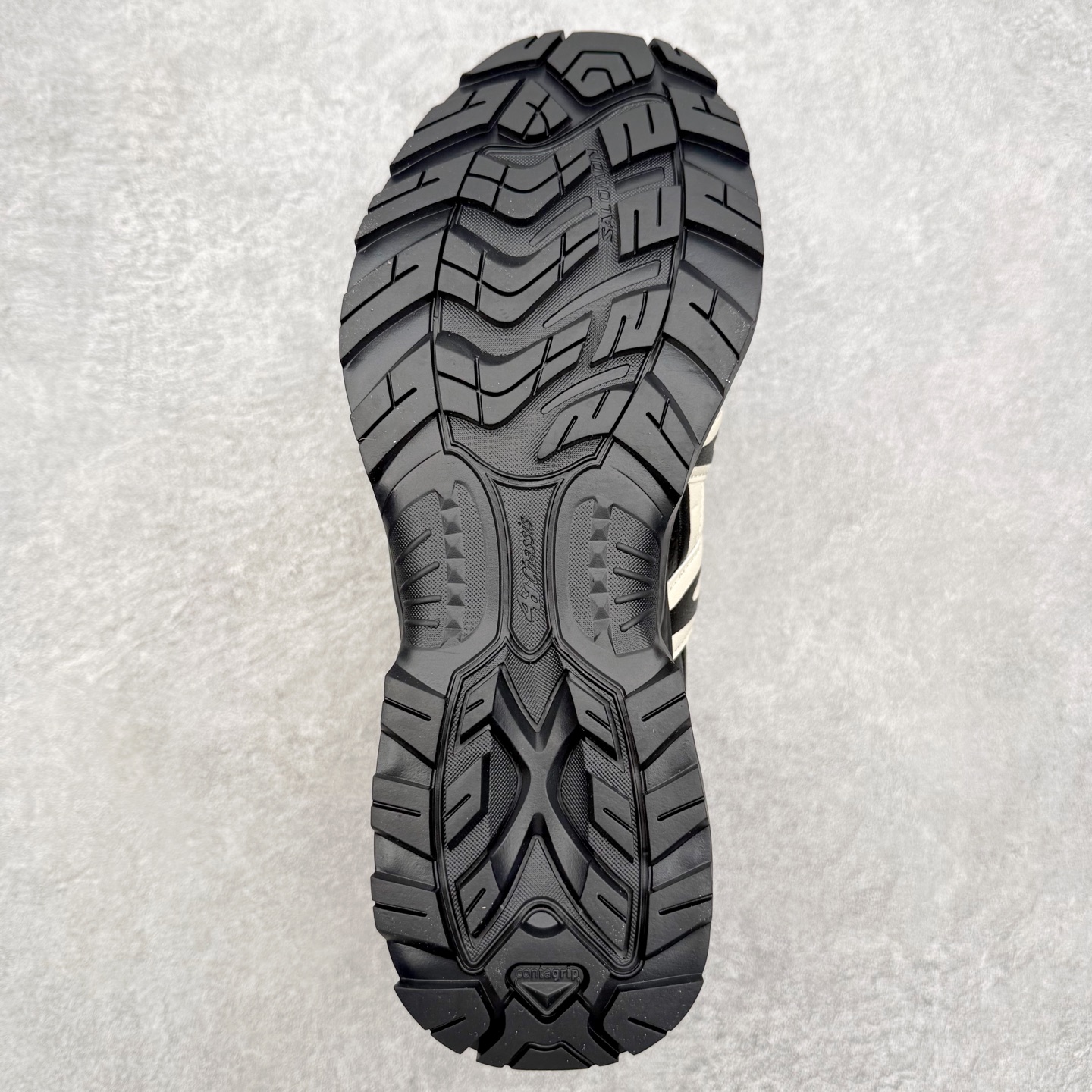 图片[9]-＃绿X/GX Salomon XT-QUEST ADV 萨洛蒙潮流越野机能户外功能鞋 纯原外贸平台特供订单 耗时半年巨作 全套原纸板楦头开发 原厂特供网布配套加持 确保原汁原味 完美呈现版型 原档数据独家私模五层组合大底 男女鞋同步官方开发至46.5 原装Ortholite轻量化鞋垫 中底布带钢印编号 原厂TPU锁扣 进口港宝加持 后跟自然饱满 还原公司包裹性 基于 SALOMON 初代 XT 鞋身造型并搭载 4D ADVANCED CHASSIS™ 大底打造而成 为这款 XT-QUEST 带来了多项足部控制与保护等功能性 如在运动过程中控制左右晃动的过程而提高稳定性、改善长途越野过程中足中到足尖的过渡、提高感知岩石的精确度以抵抗尖锐物体对脚底的伤害以及采用动态缓冲来增强穿着舒适感 从而减轻疲劳感 使 XT-QUEST 成为一双舒适且安全的户外之履 尺码：36 36.5 37.5 38 38.5 39 40 40.5 41 42 42.5 43 44 44.5 45 46 46.5-选品中心