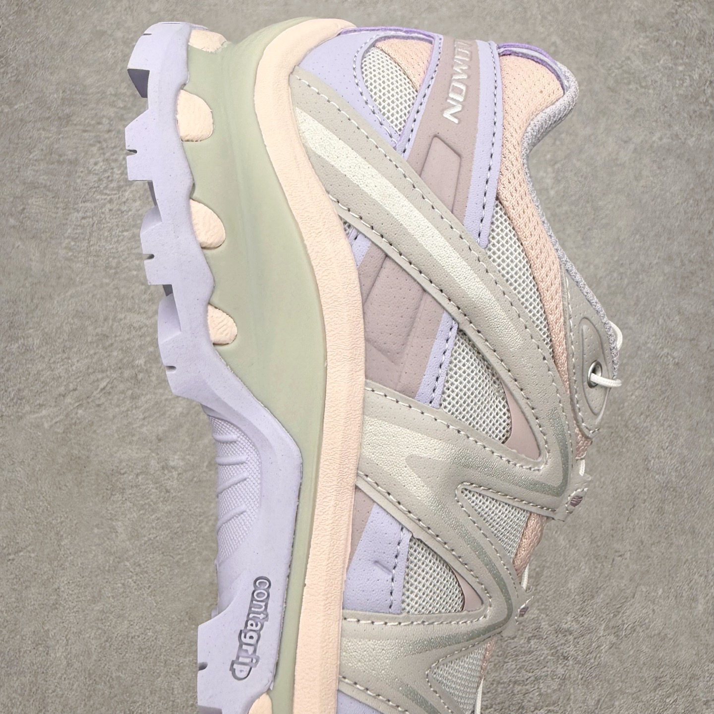 图片[6]-＃绿X/GX Salomon XT-QUEST ADV 萨洛蒙潮流越野机能户外功能鞋 纯原外贸平台特供订单 耗时半年巨作 全套原纸板楦头开发 原厂特供网布配套加持 确保原汁原味 完美呈现版型 原档数据独家私模五层组合大底 男女鞋同步官方开发至46.5 原装Ortholite轻量化鞋垫 中底布带钢印编号 原厂TPU锁扣 进口港宝加持 后跟自然饱满 还原公司包裹性 基于 SALOMON 初代 XT 鞋身造型并搭载 4D ADVANCED CHASSIS™ 大底打造而成 为这款 XT-QUEST 带来了多项足部控制与保护等功能性 如在运动过程中控制左右晃动的过程而提高稳定性、改善长途越野过程中足中到足尖的过渡、提高感知岩石的精确度以抵抗尖锐物体对脚底的伤害以及采用动态缓冲来增强穿着舒适感 从而减轻疲劳感 使 XT-QUEST 成为一双舒适且安全的户外之履 尺码：36 36.5 37.5 38 38.5 39 40 40.5 41 42 42.5 43 44 44.5 45 46 46.5-选品中心